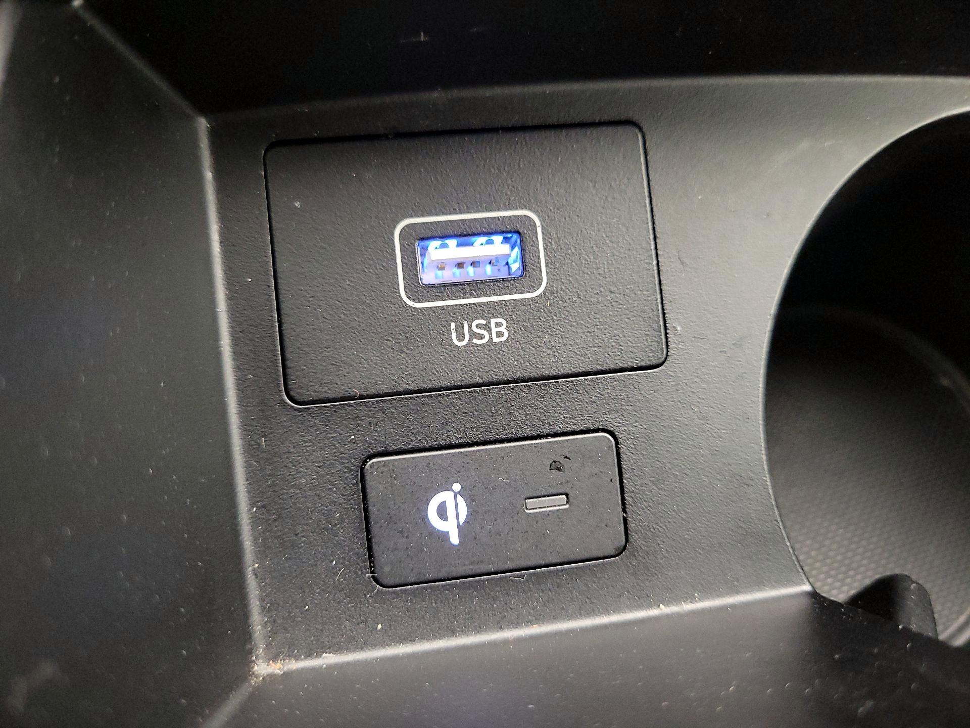 Thumbnail: 2023 Hyundai Santa Fe - 19