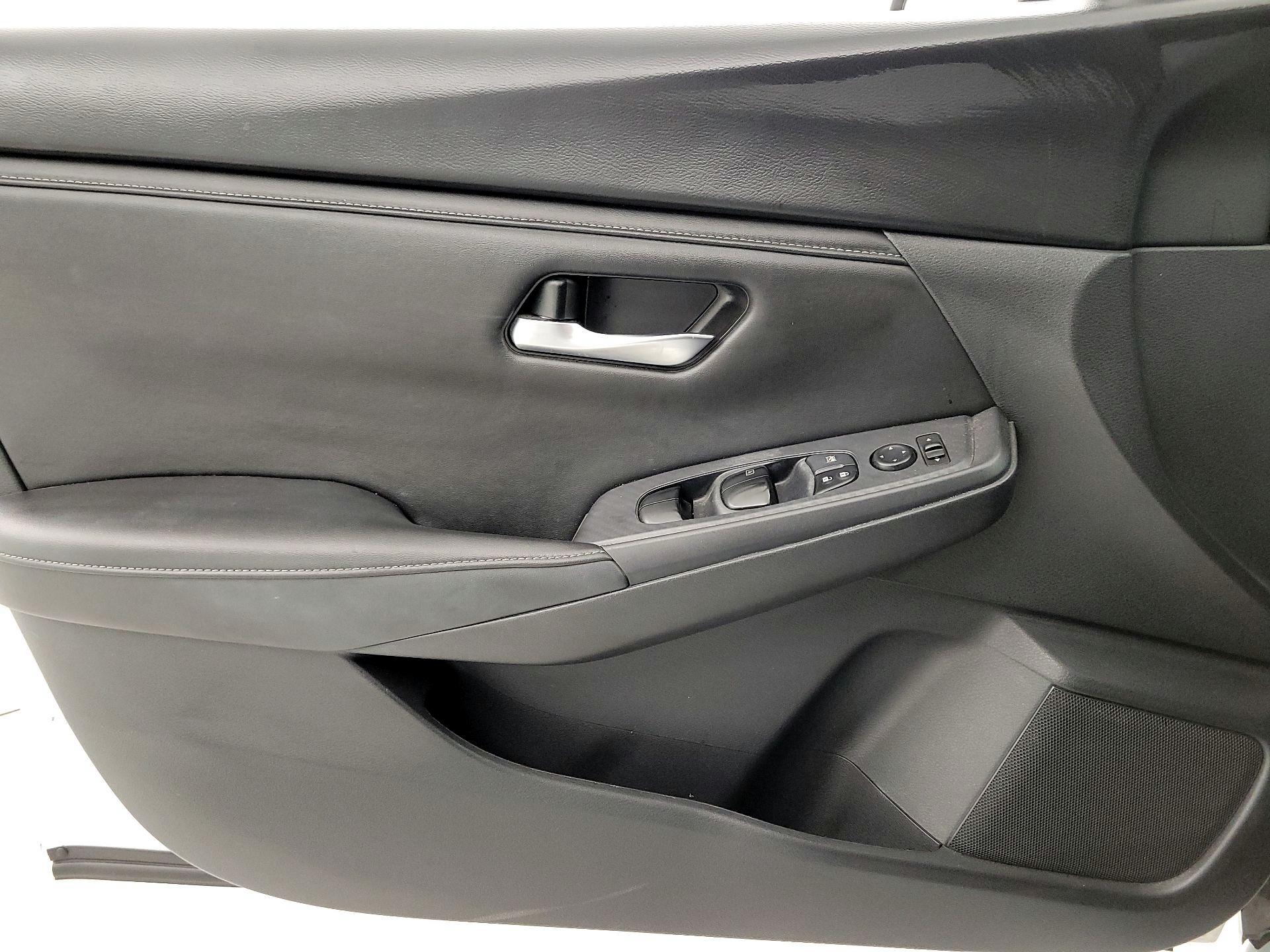 Thumbnail: 2023 Nissan Sentra - 12