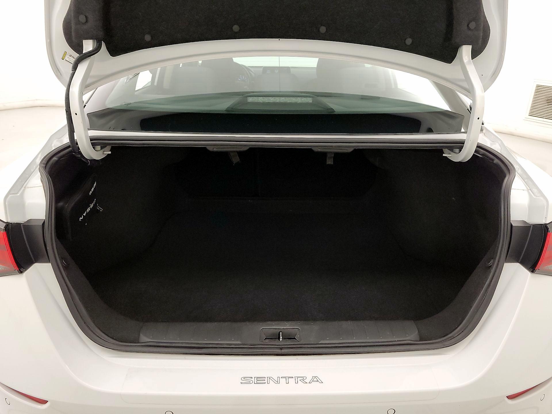 Thumbnail: 2023 Nissan Sentra - 20