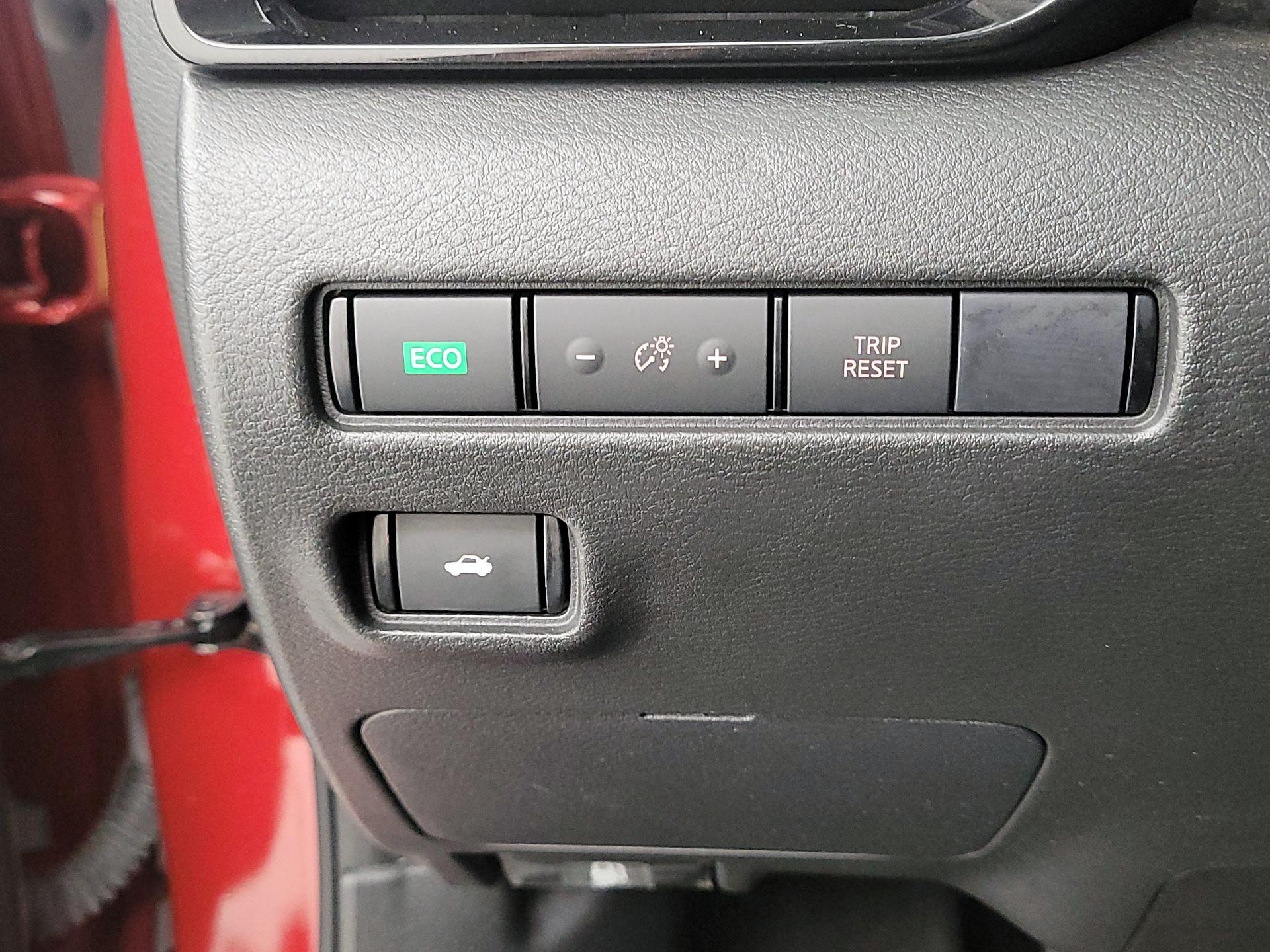 Thumbnail: 2023 Nissan Sentra - 13