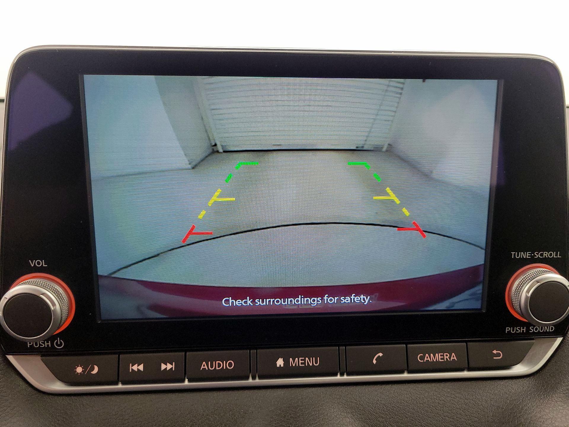 Thumbnail: 2023 Nissan Sentra - 14