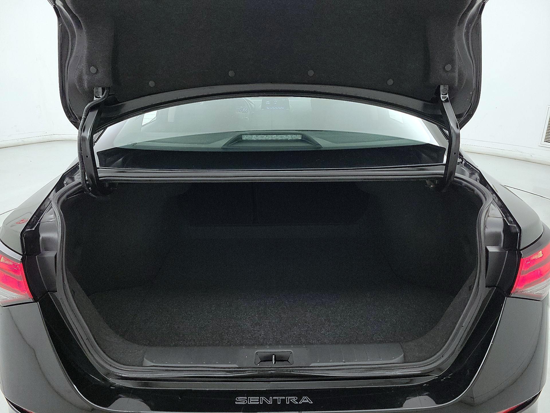 Thumbnail: 2024 Nissan Sentra - 20