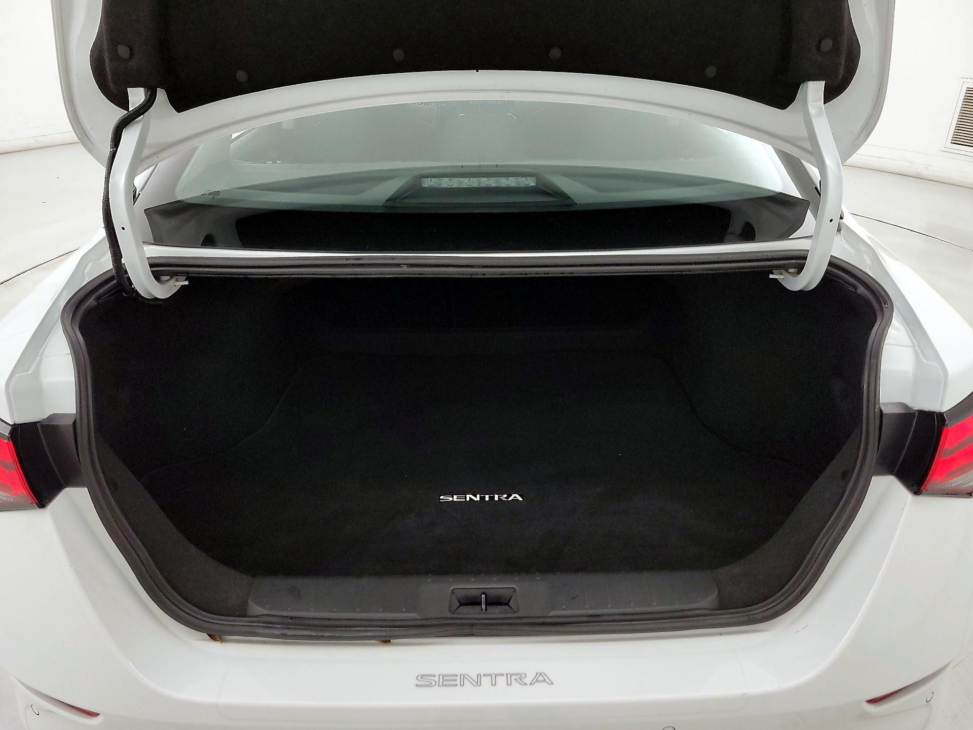 Thumbnail: 2024 Nissan Sentra - 20
