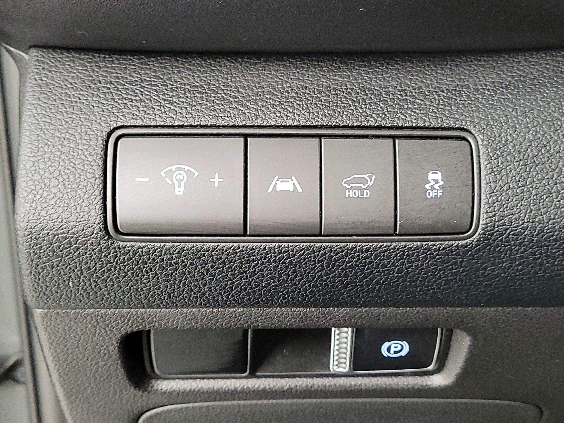 Thumbnail: 2023 Hyundai Santa Fe - 13