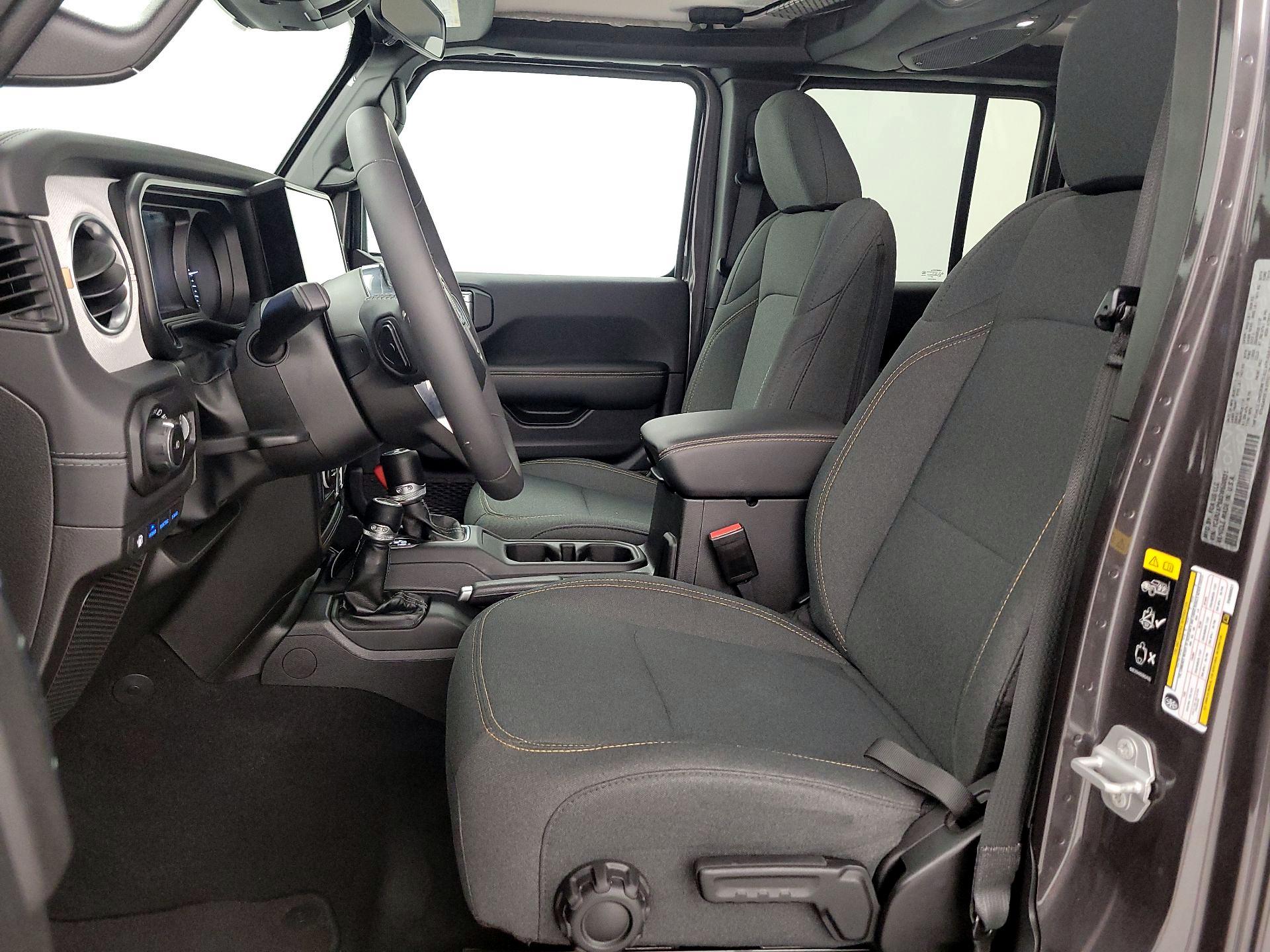 Thumbnail: 2025 Jeep Wrangler - 11