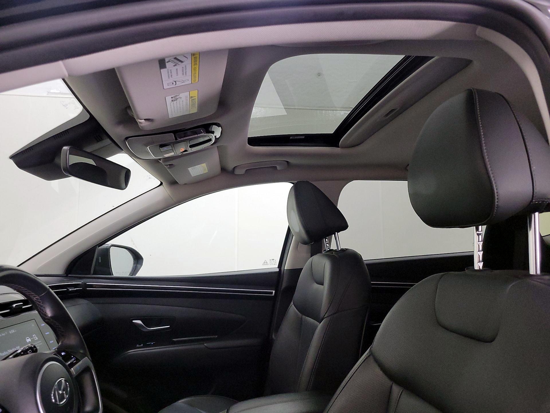Thumbnail: 2023 Hyundai Tucson - 18