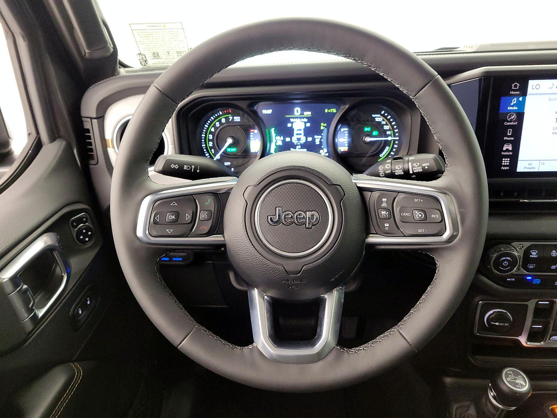 Thumbnail: 2025 Jeep Wrangler - 10