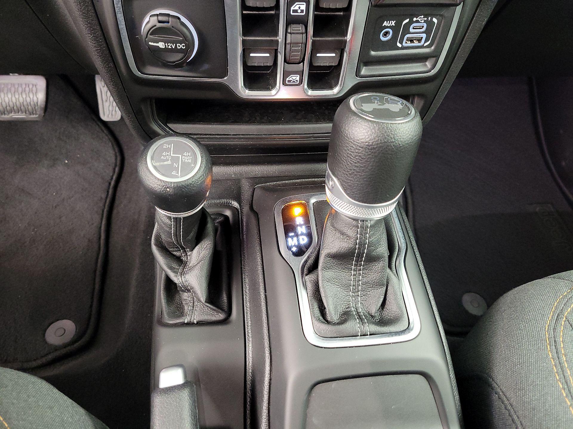 Thumbnail: 2025 Jeep Wrangler - 17