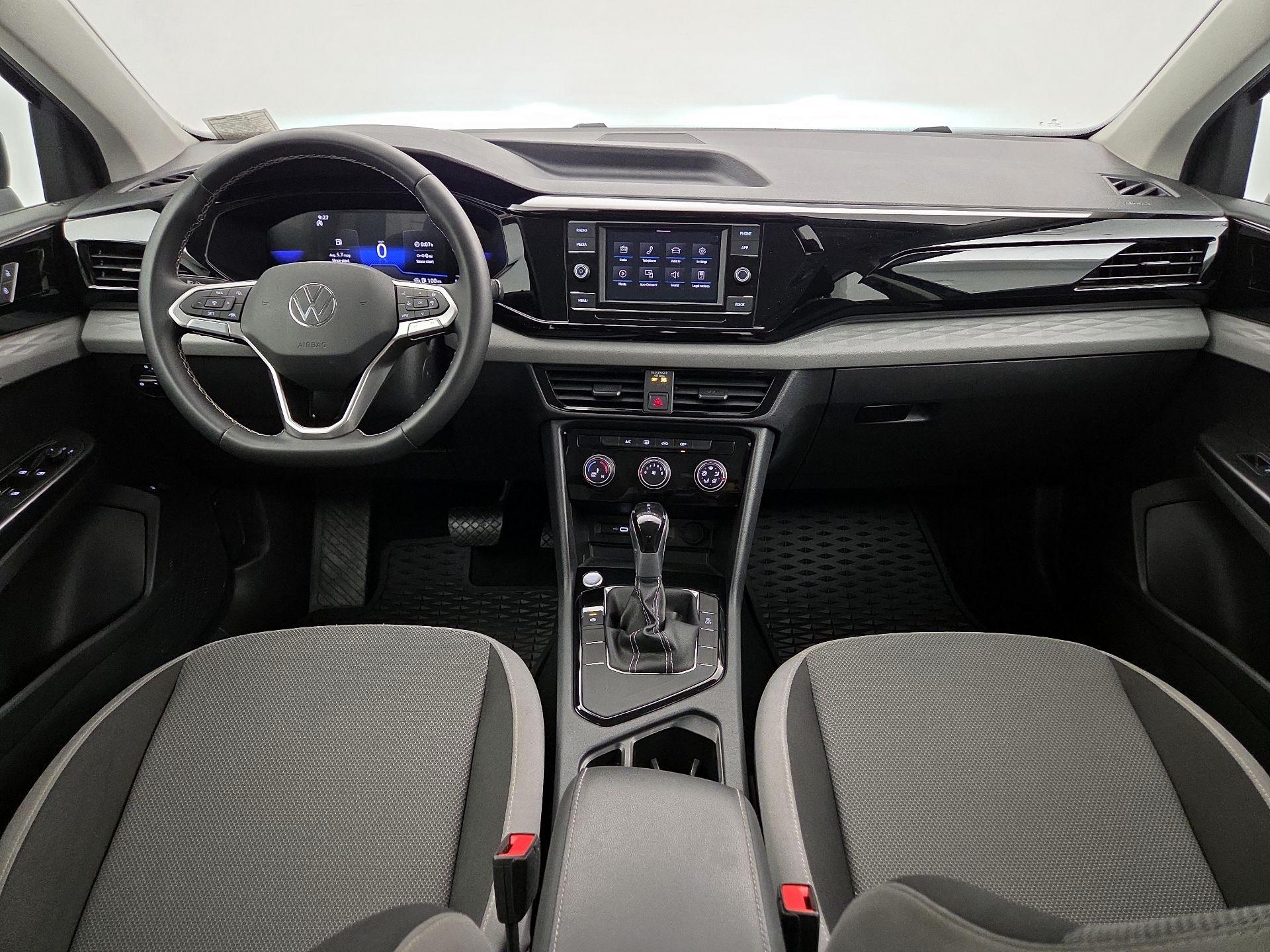 Thumbnail: 2023 Volkswagen Taos - 9