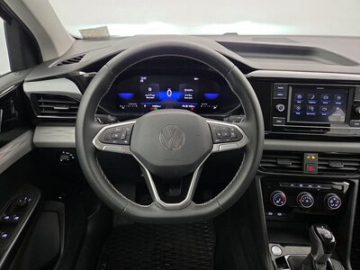 Steering Wheel & Instrument Cluster (On)