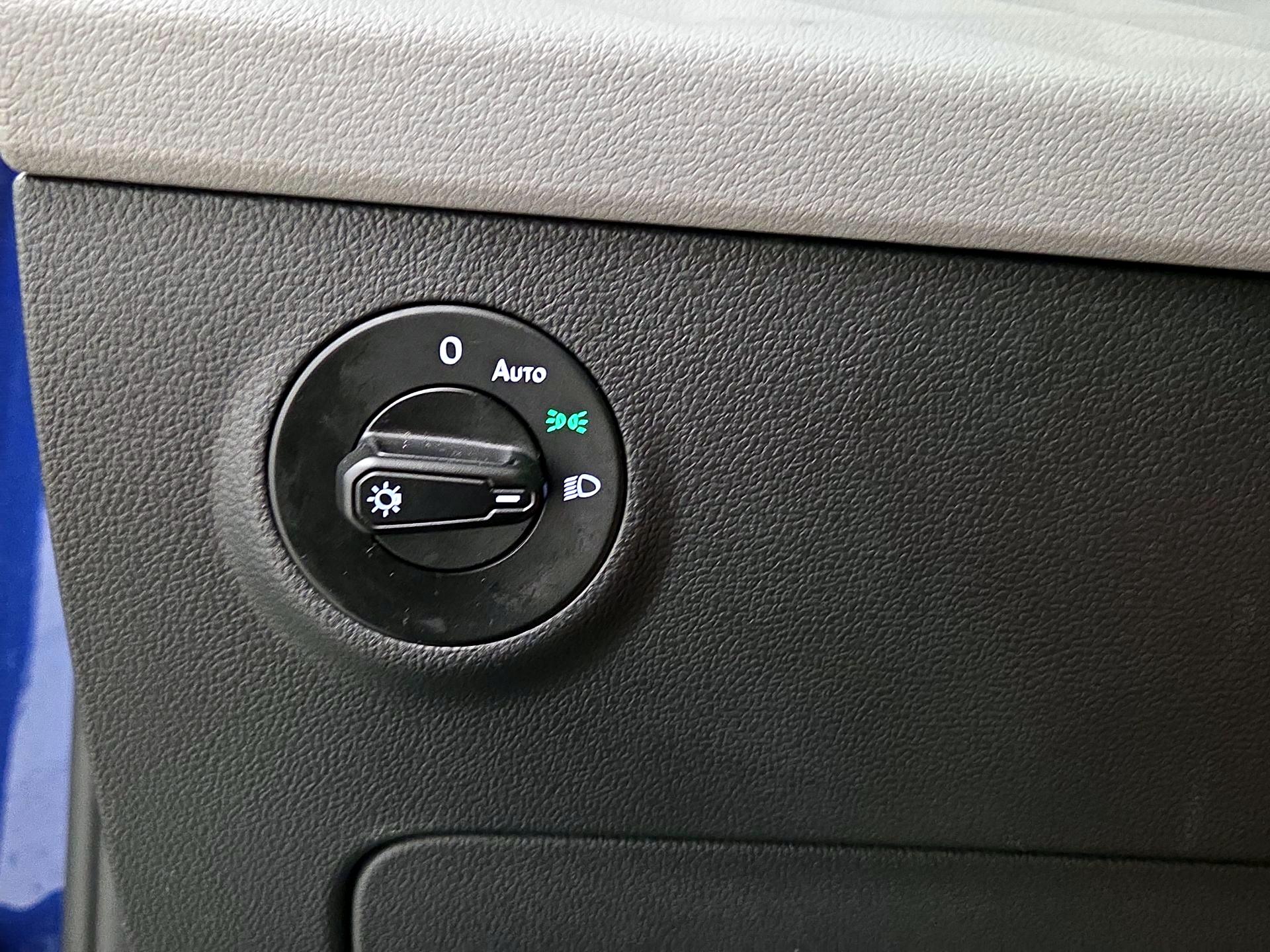 Thumbnail: 2023 Volkswagen Taos - 13