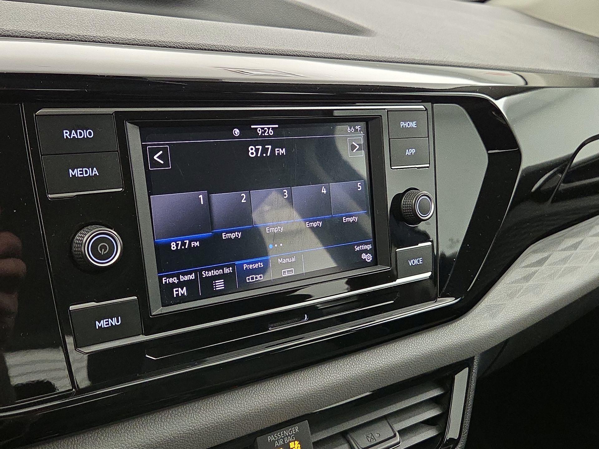 Thumbnail: 2023 Volkswagen Taos - 15