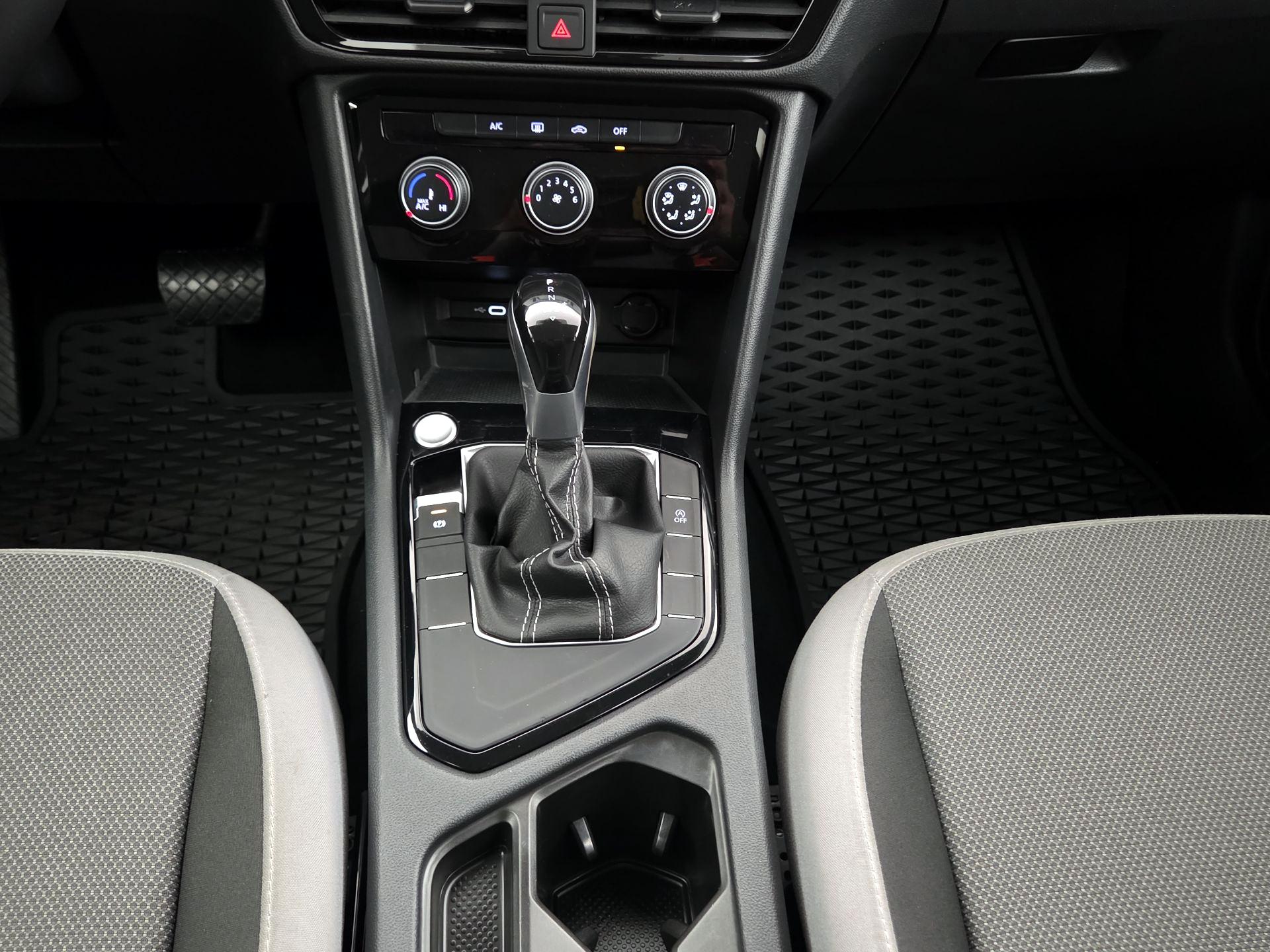 Thumbnail: 2023 Volkswagen Taos - 17