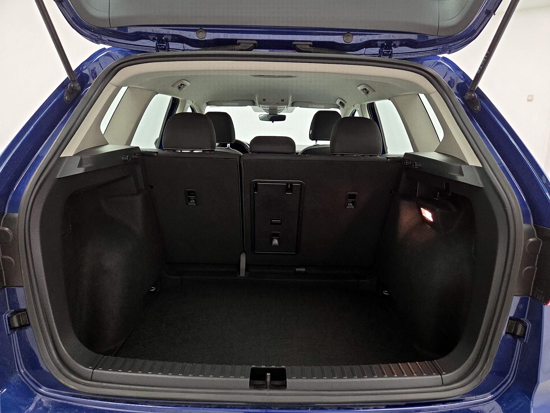 Thumbnail: 2023 Volkswagen Taos - 20