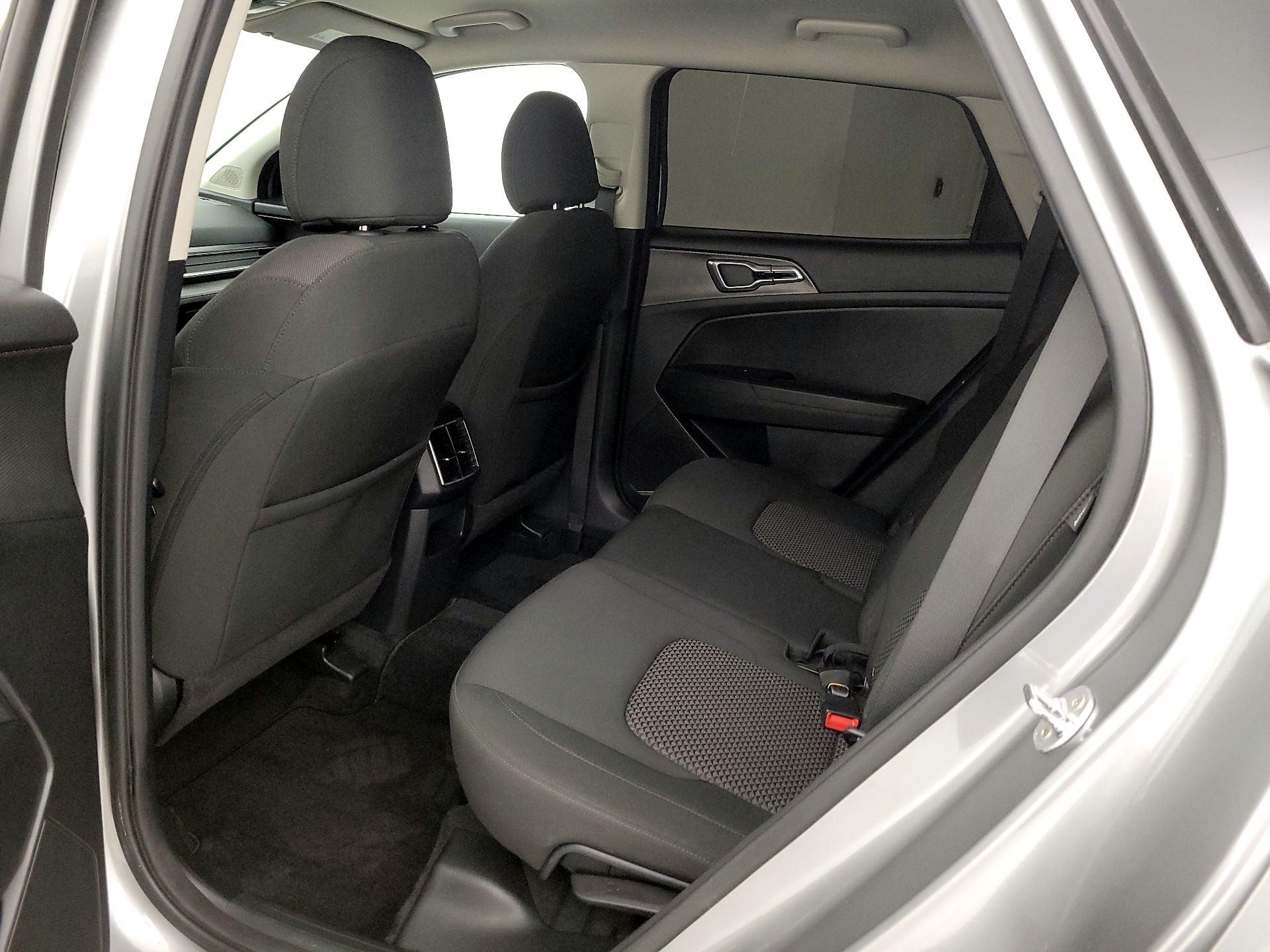 Thumbnail: 2024 Kia Sportage - 19