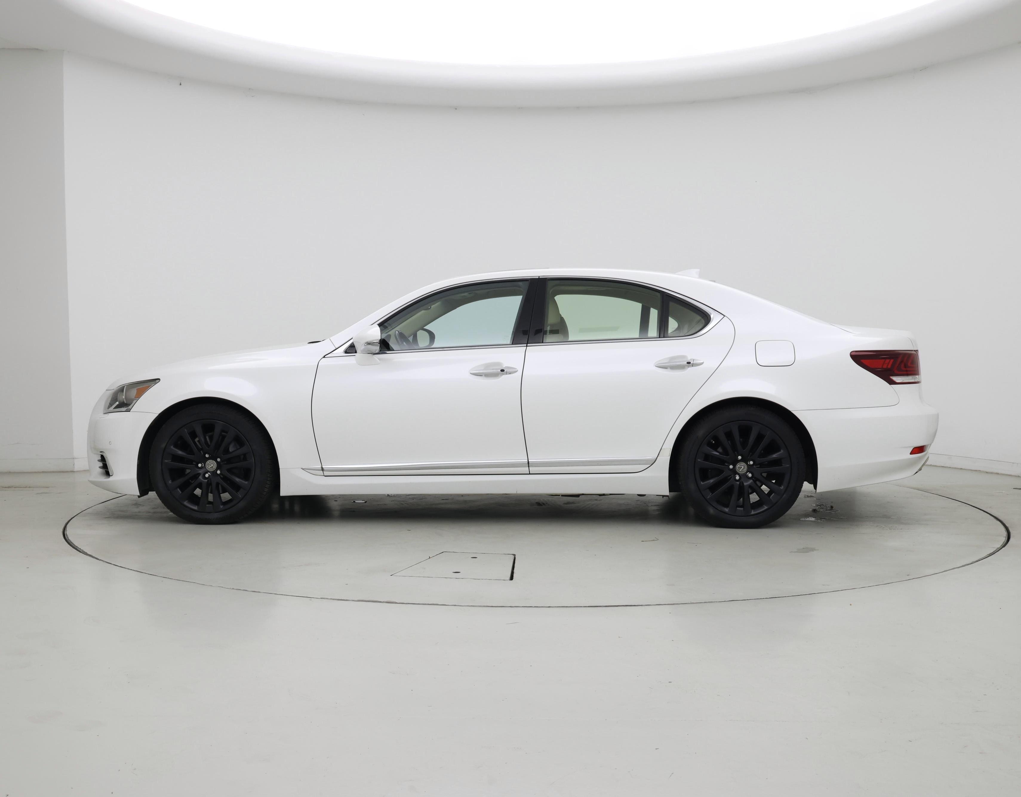 Thumbnail: 2015 Lexus LS - 3