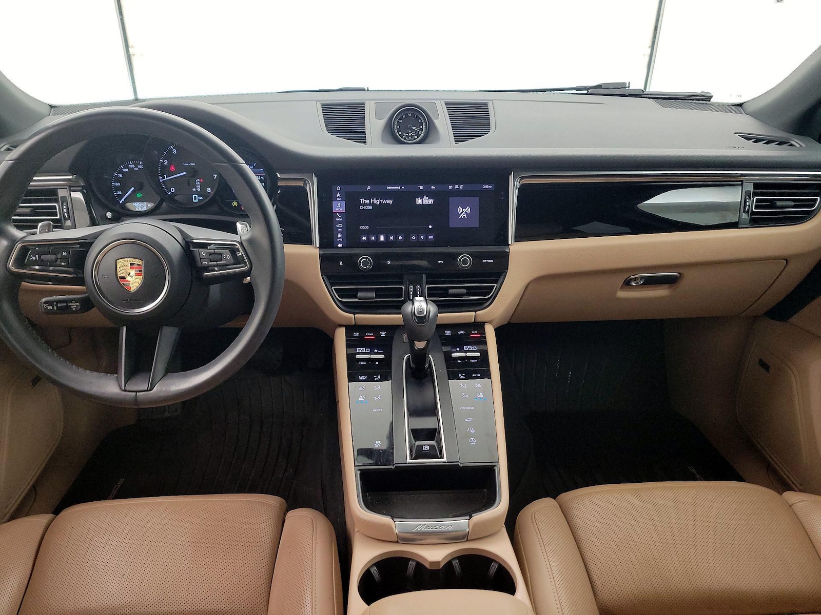 2024 Porsche Macan Base - Photo 10