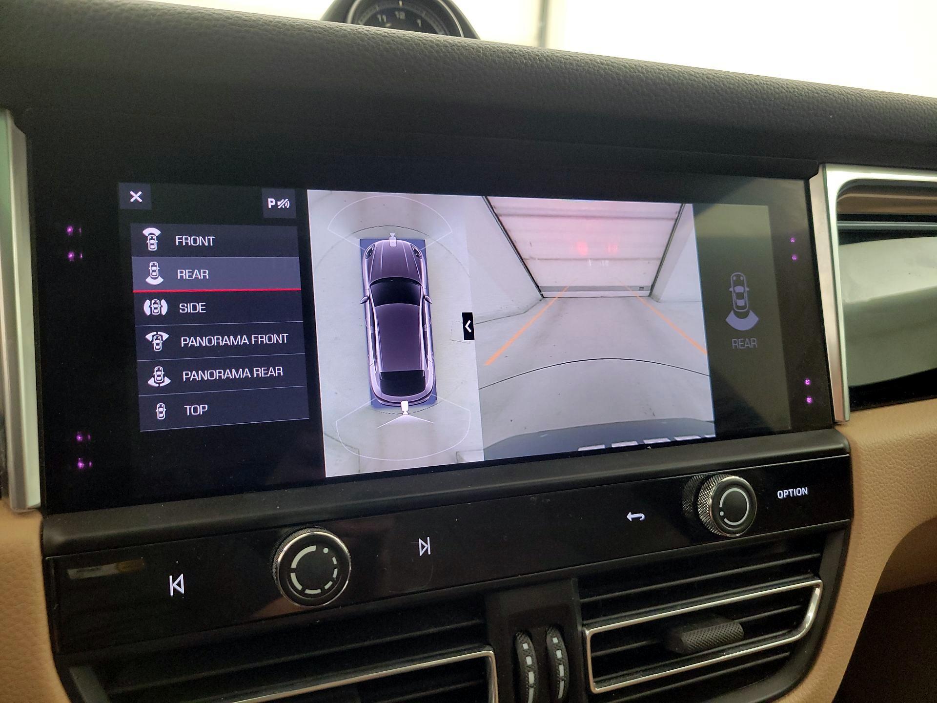 Thumbnail: 2024 Porsche Macan - 15