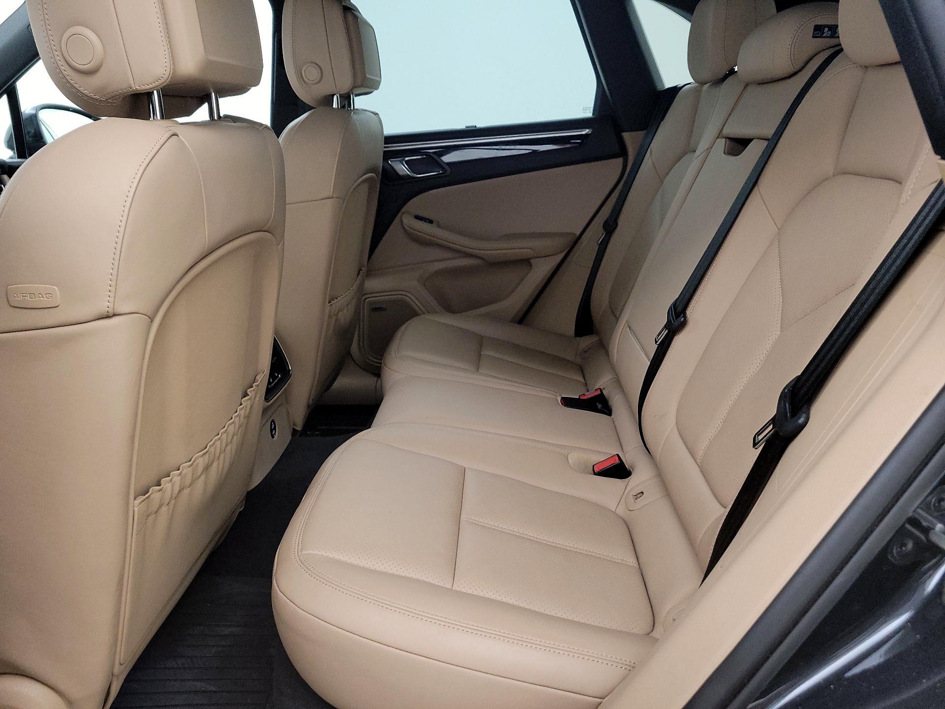 Thumbnail: 2024 Porsche Macan - 20