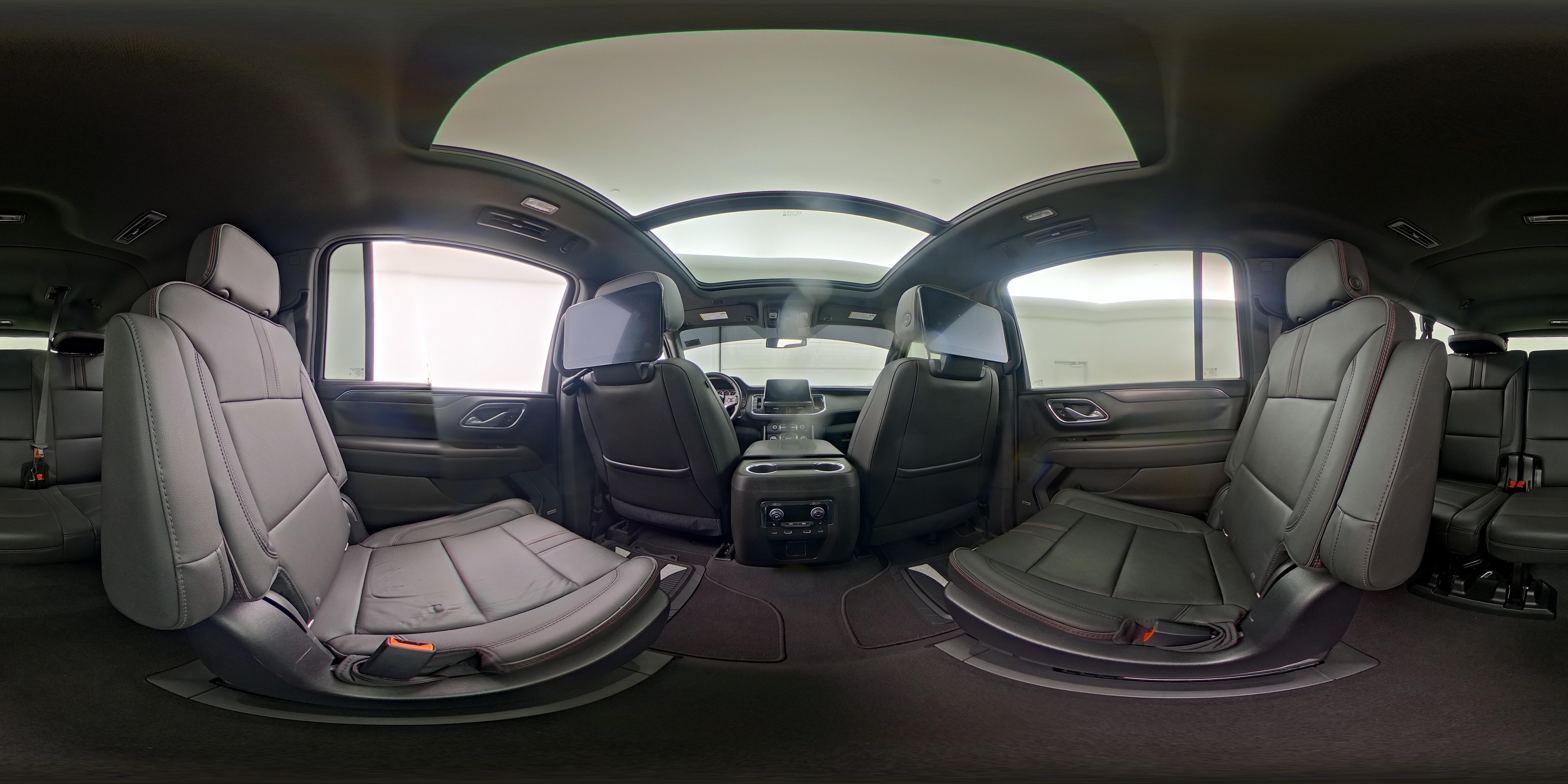 2021 Chevrolet Suburban RST - Photo 30
