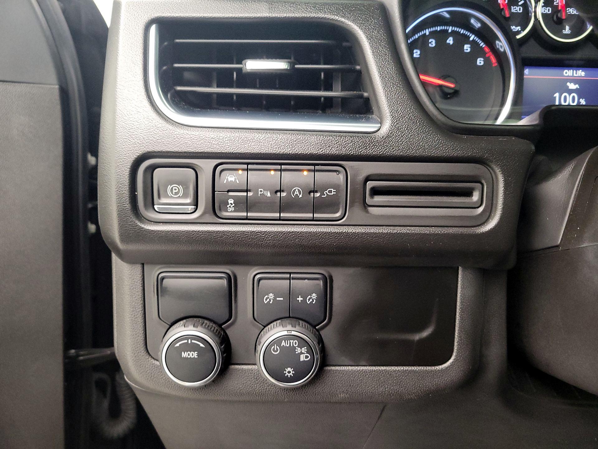 Thumbnail: 2021 Chevrolet Suburban - 13