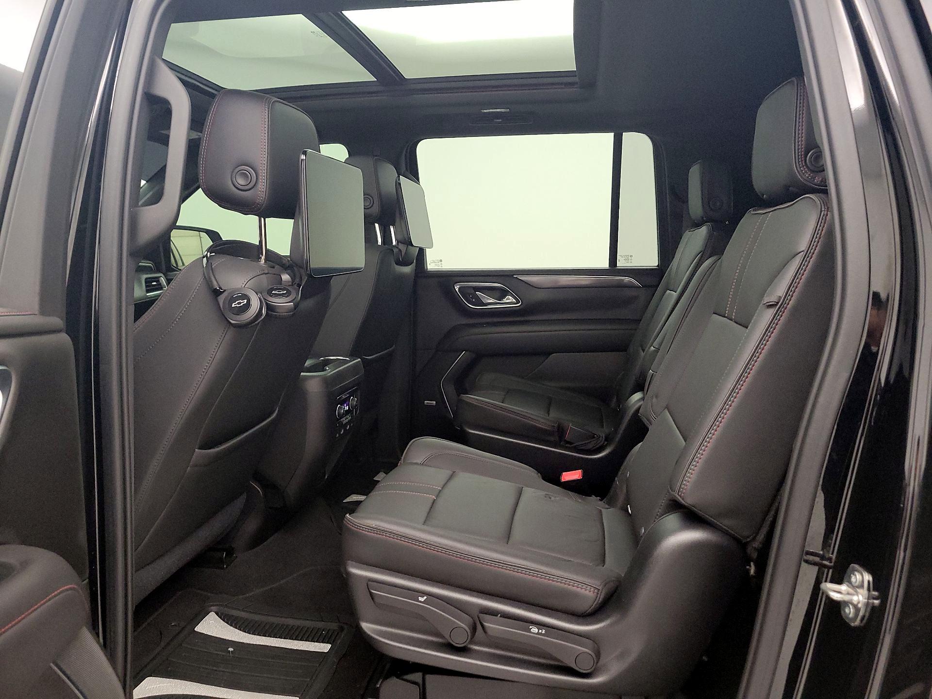 Thumbnail: 2021 Chevrolet Suburban - 20
