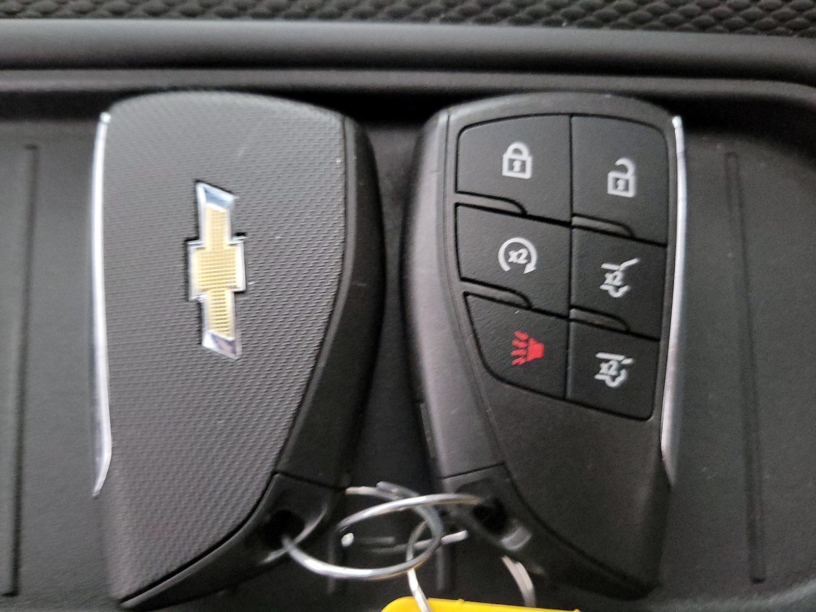 2021 Chevrolet Suburban RST - Photo 28