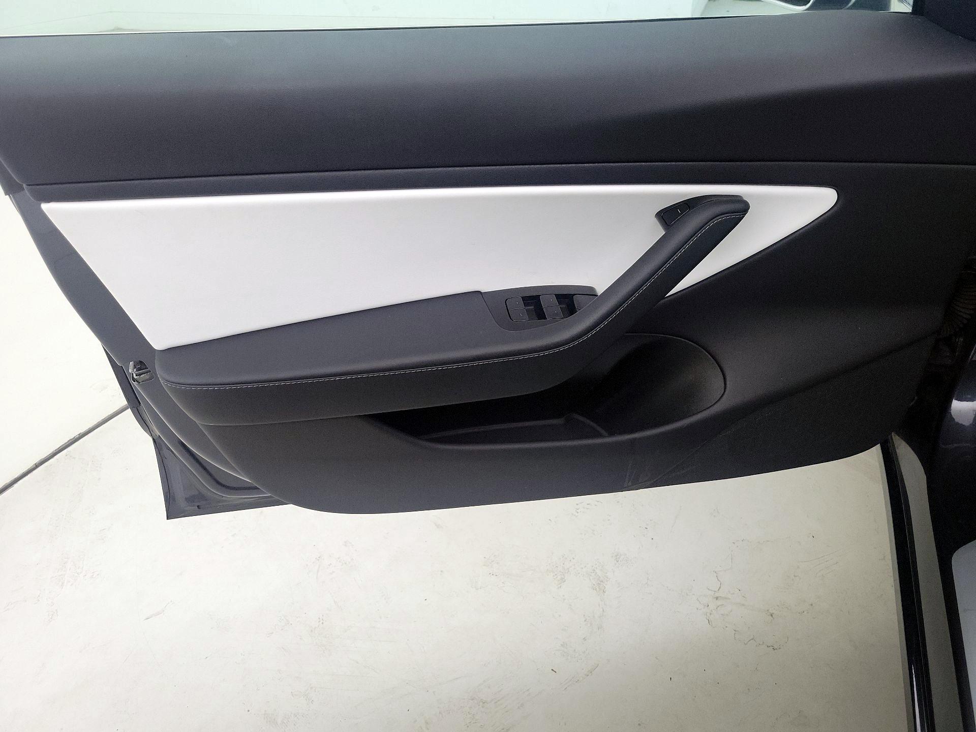 Thumbnail: 2019 Tesla Model 3 - 12