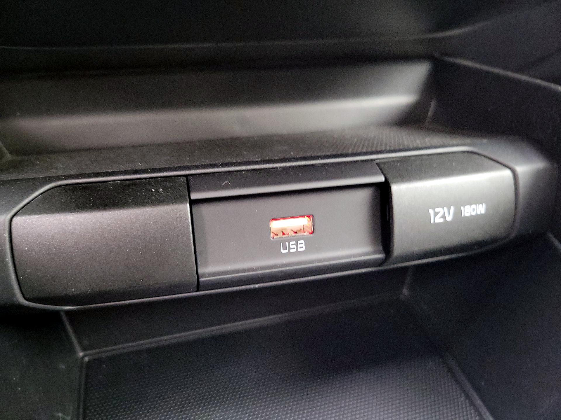 Thumbnail: 2023 Kia Rio - 18