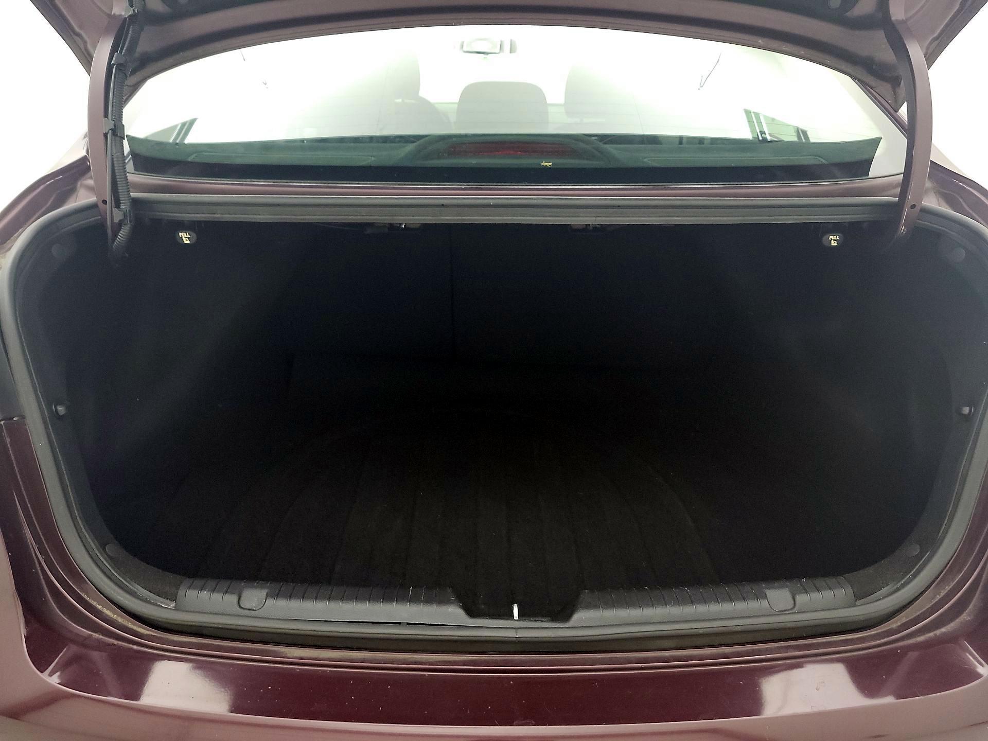 Thumbnail: 2017 Kia Forte - 19