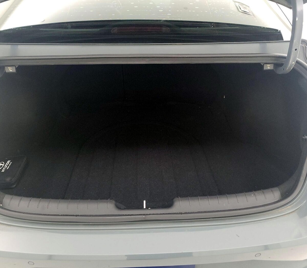 Trunk/Cargo (Seats Up)