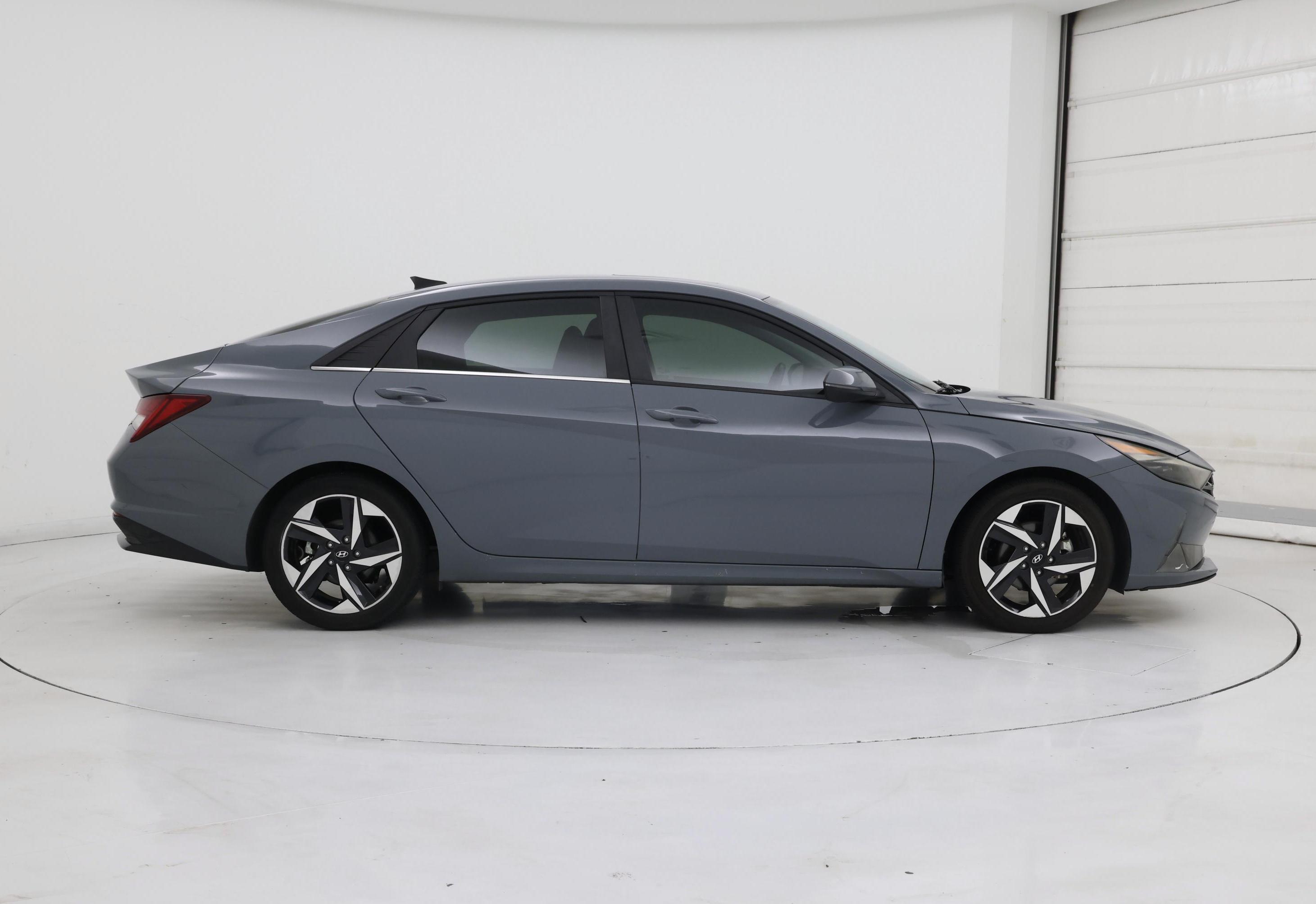 Thumbnail: 2023 Hyundai Elantra - 7