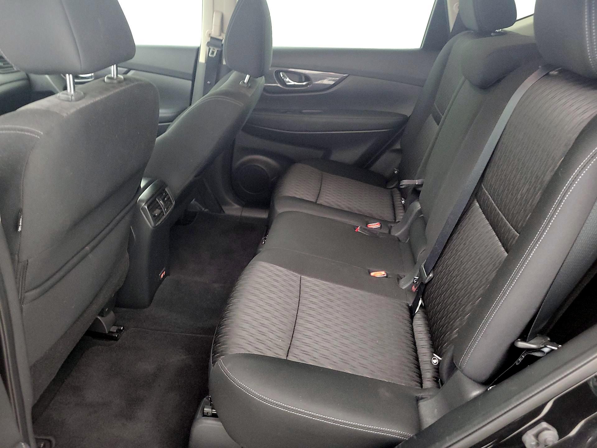 Thumbnail: 2020 Nissan Rogue - 19