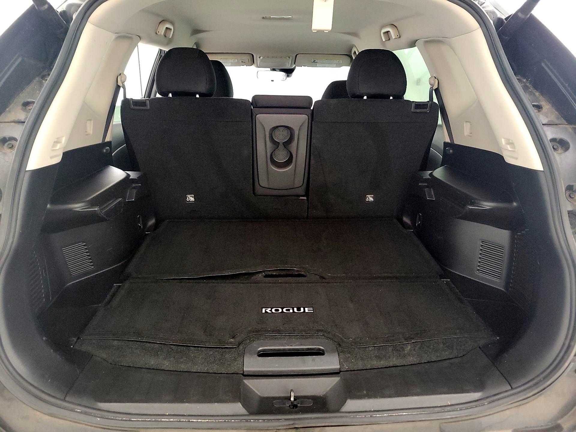 Thumbnail: 2020 Nissan Rogue - 20