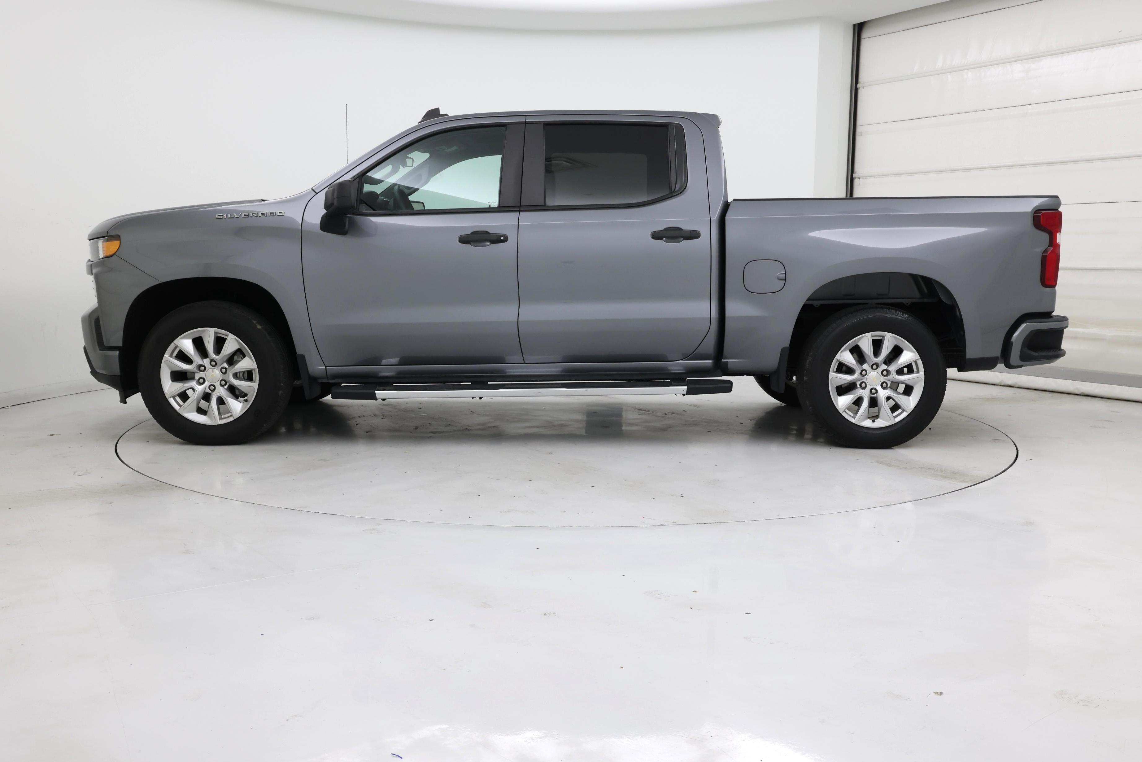 Thumbnail: 2021 Chevrolet Silverado 1500 - 3