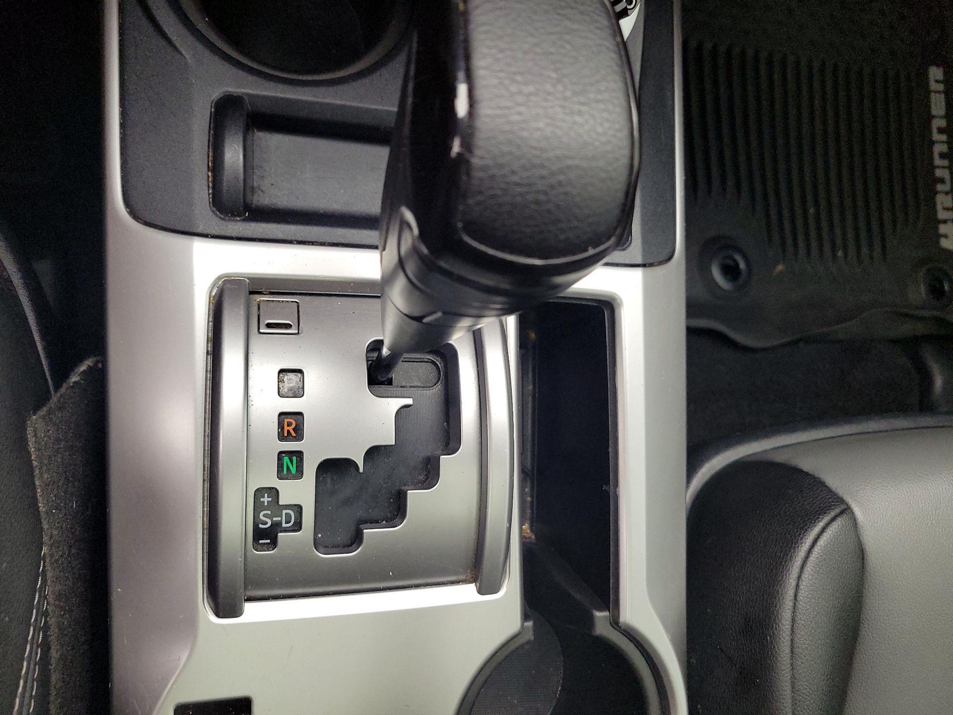 Thumbnail: 2019 Toyota 4Runner - 18