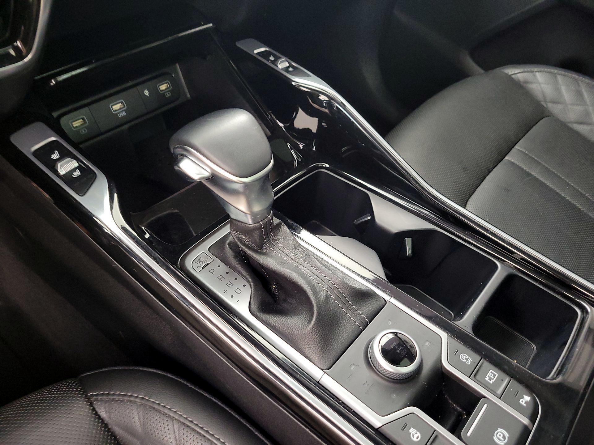 Thumbnail: 2021 Kia Sorento - 18