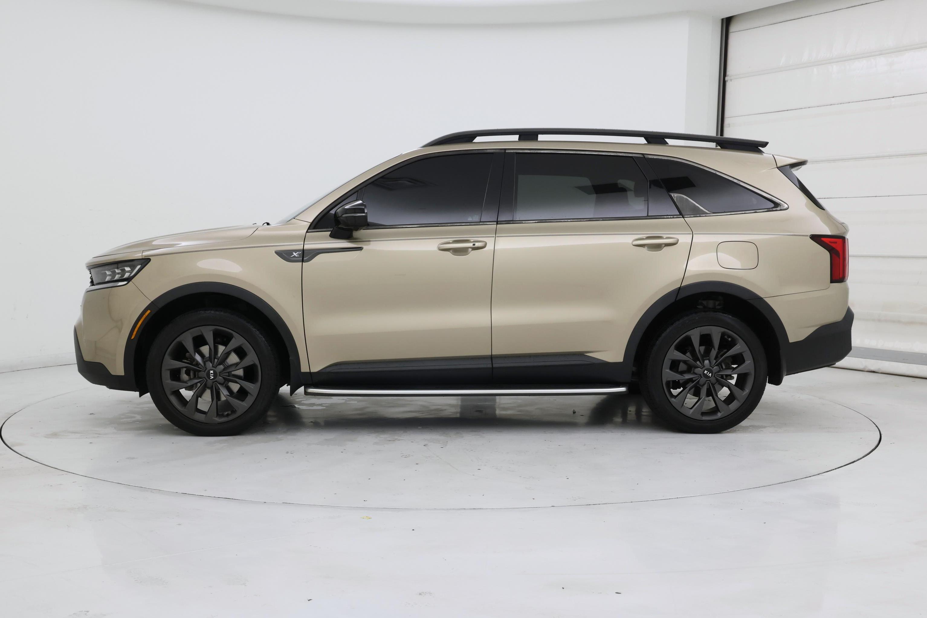 Thumbnail: 2021 Kia Sorento - 3
