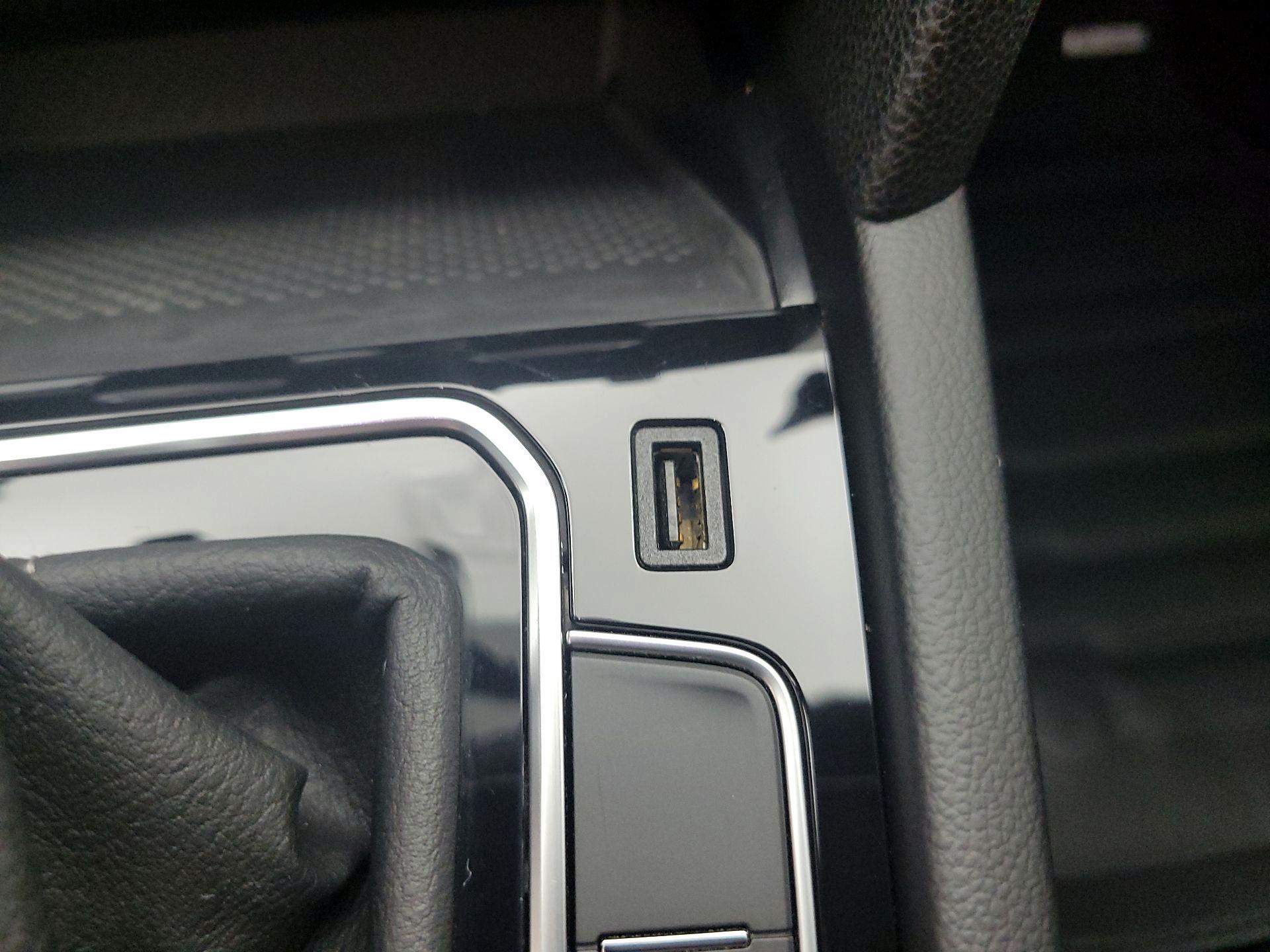 Thumbnail: 2019 Volkswagen Arteon - 16
