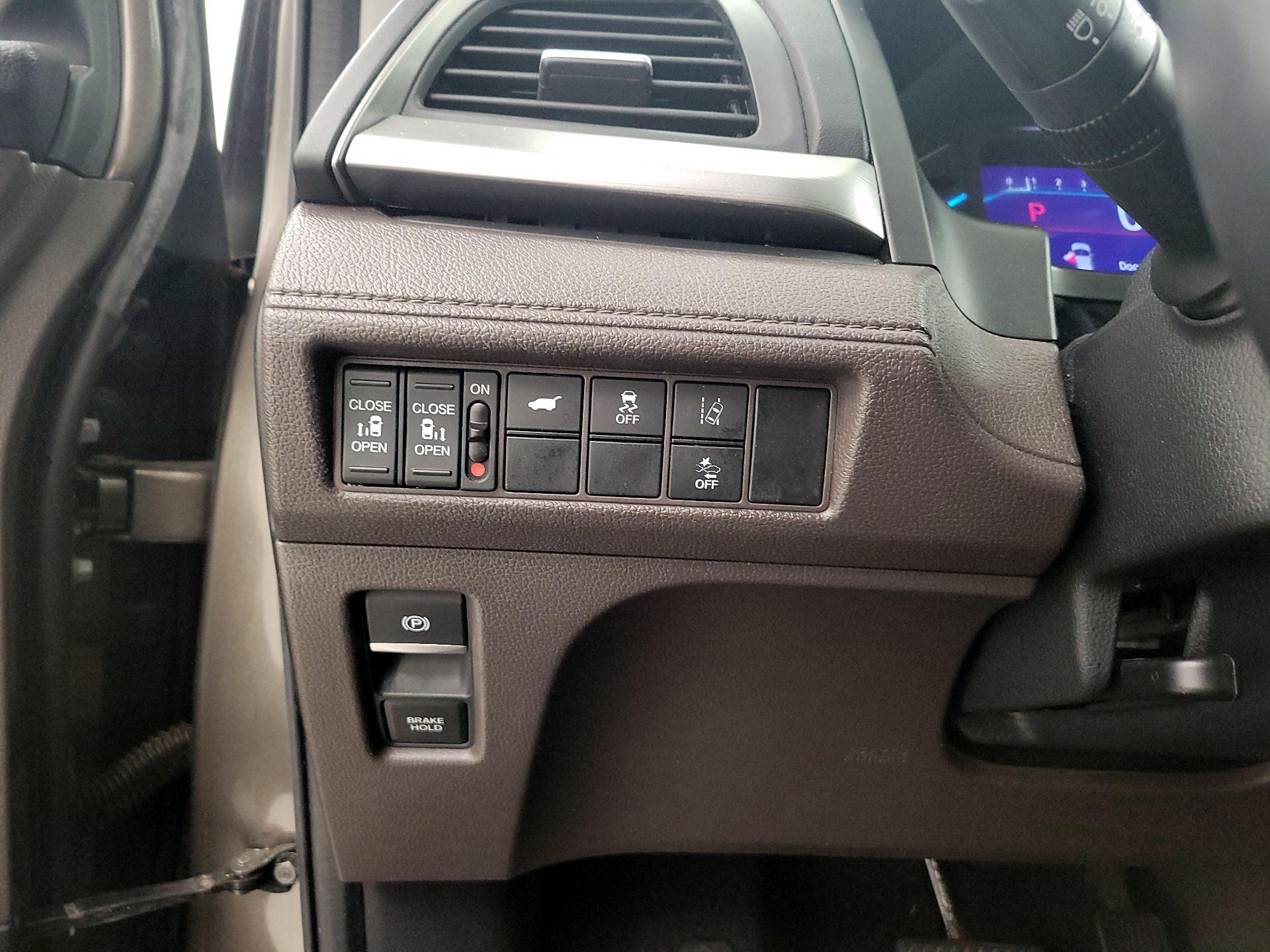 Thumbnail: 2020 Honda Odyssey - 13