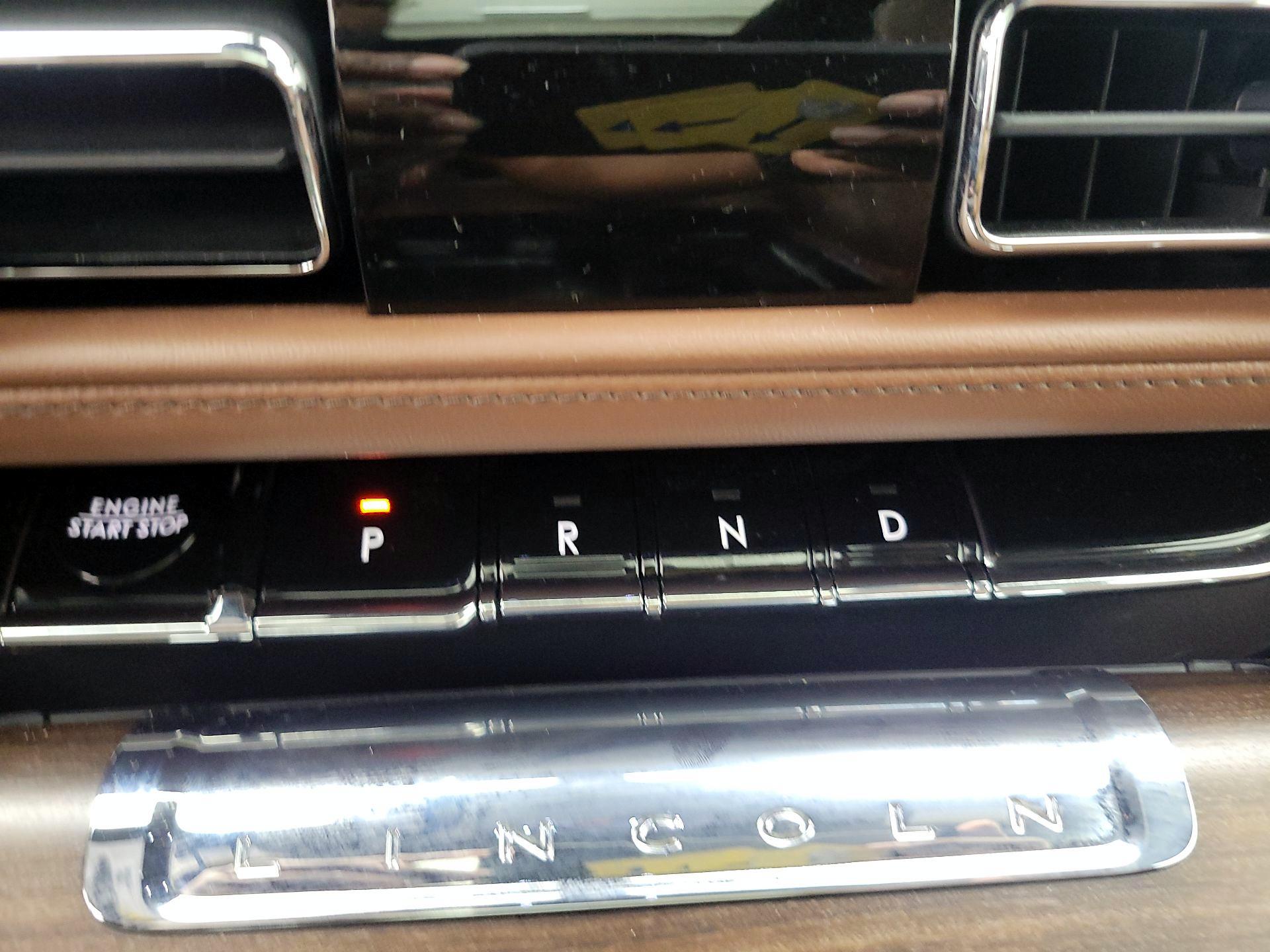 Thumbnail: 2025 Lincoln Aviator - 18