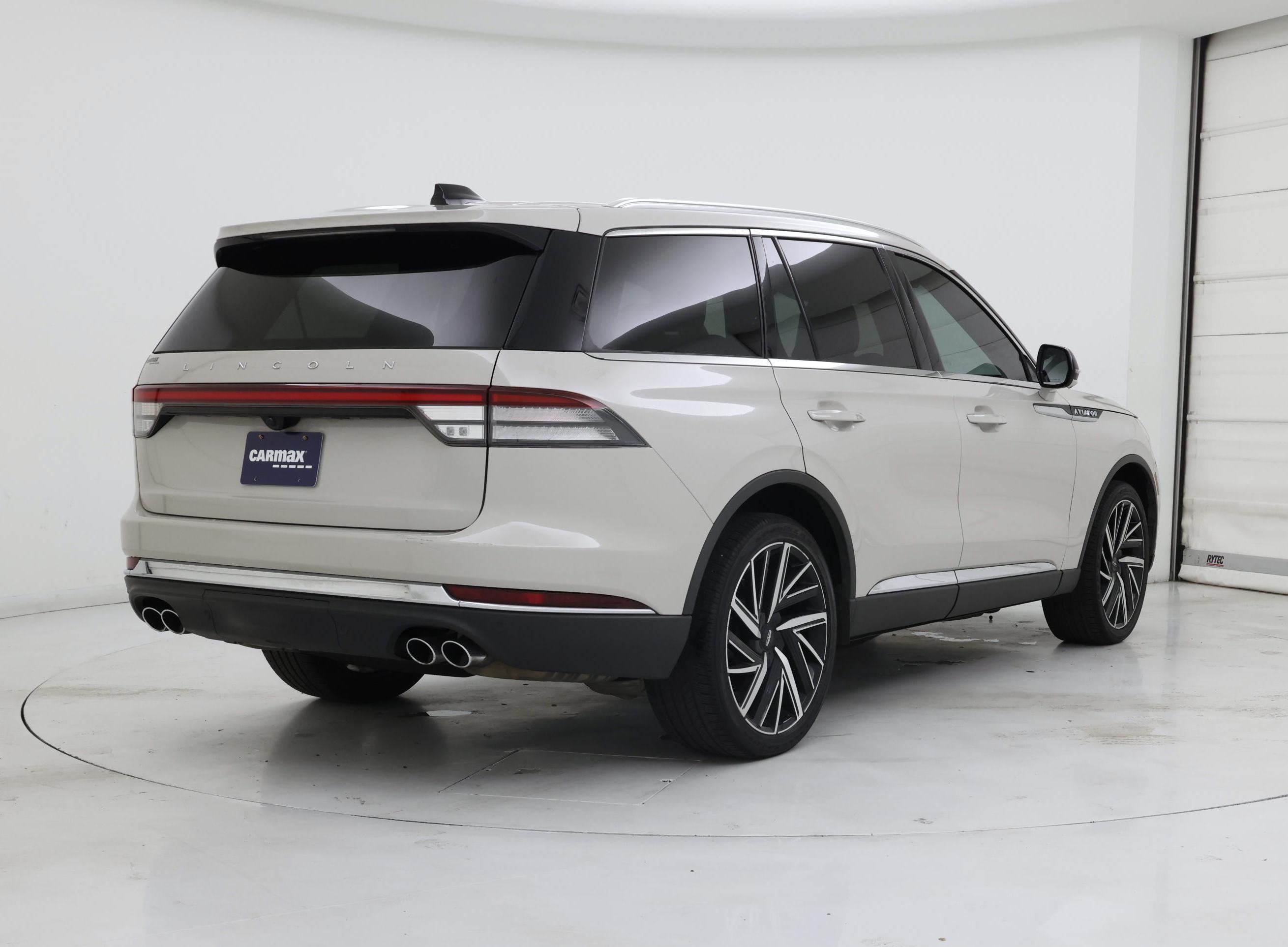 Thumbnail: 2025 Lincoln Aviator - 8