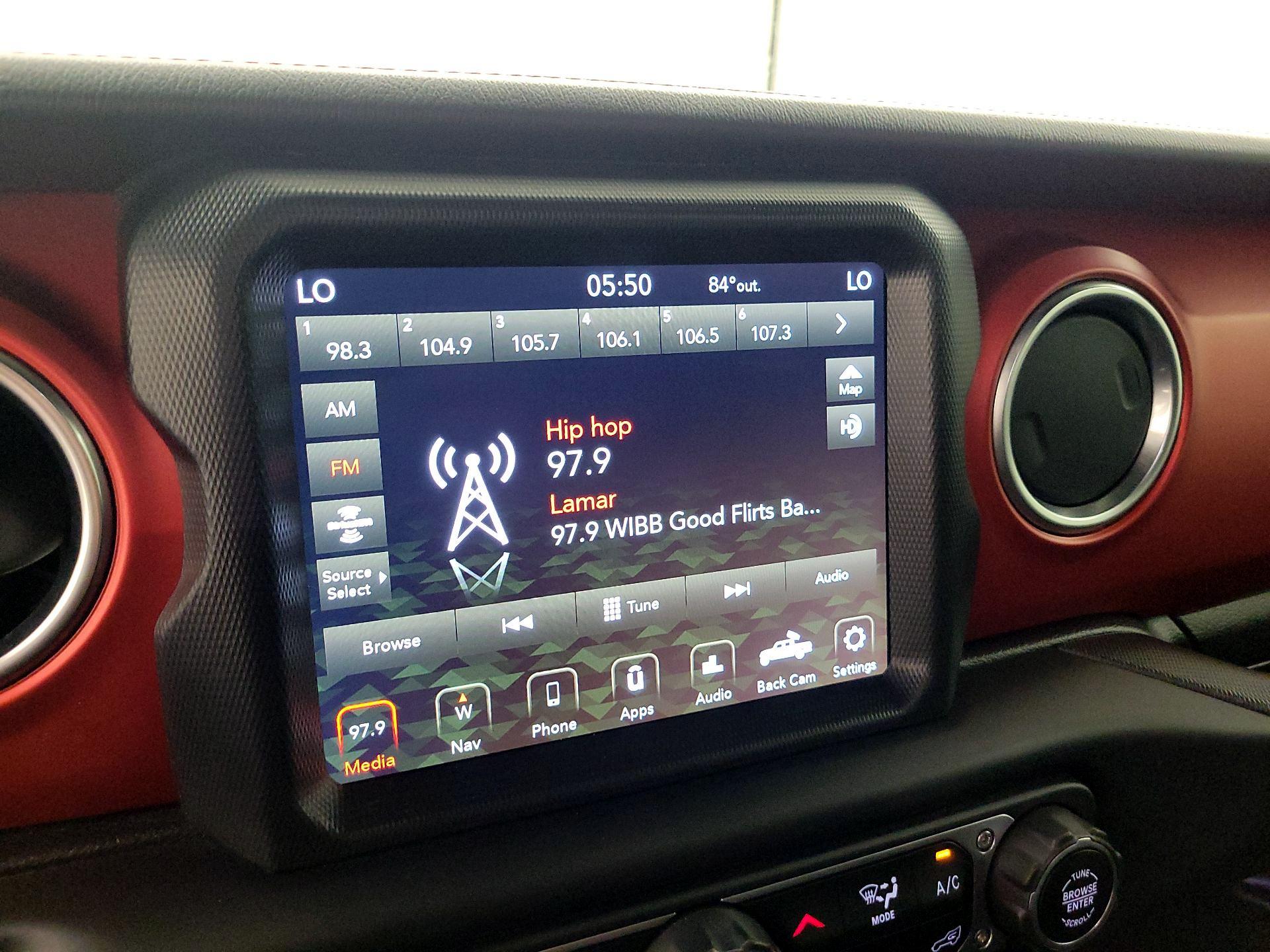 Thumbnail: 2021 Jeep Gladiator - 14