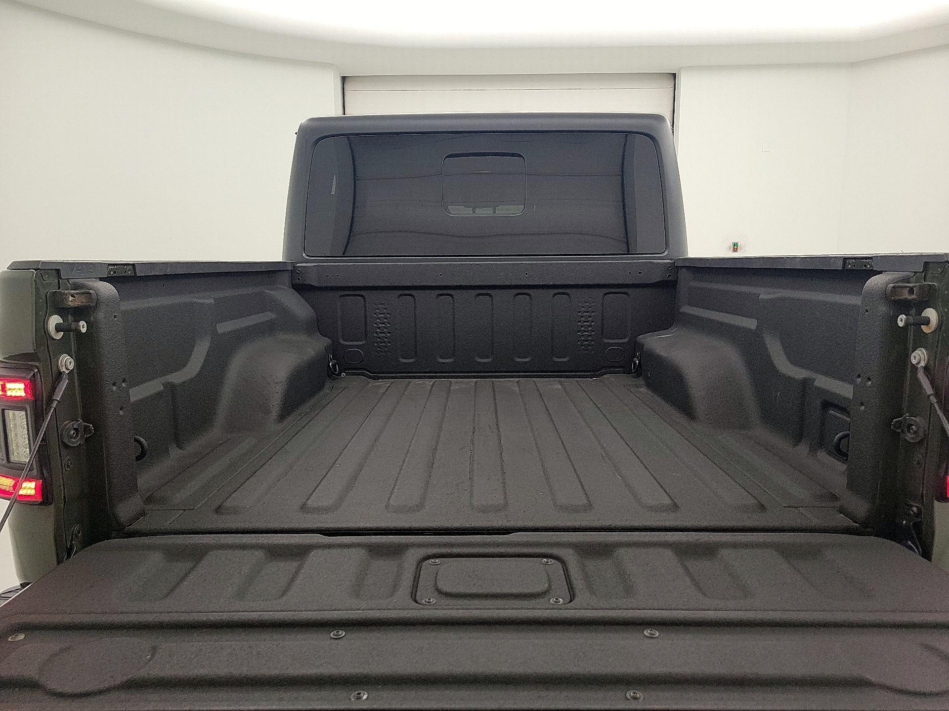 Thumbnail: 2021 Jeep Gladiator - 19