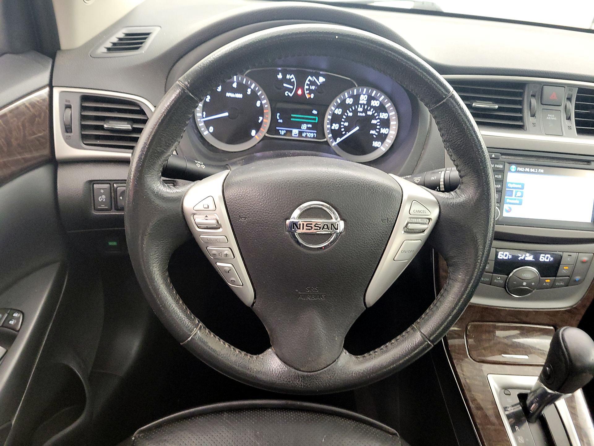 Thumbnail: 2014 Nissan Sentra - 10