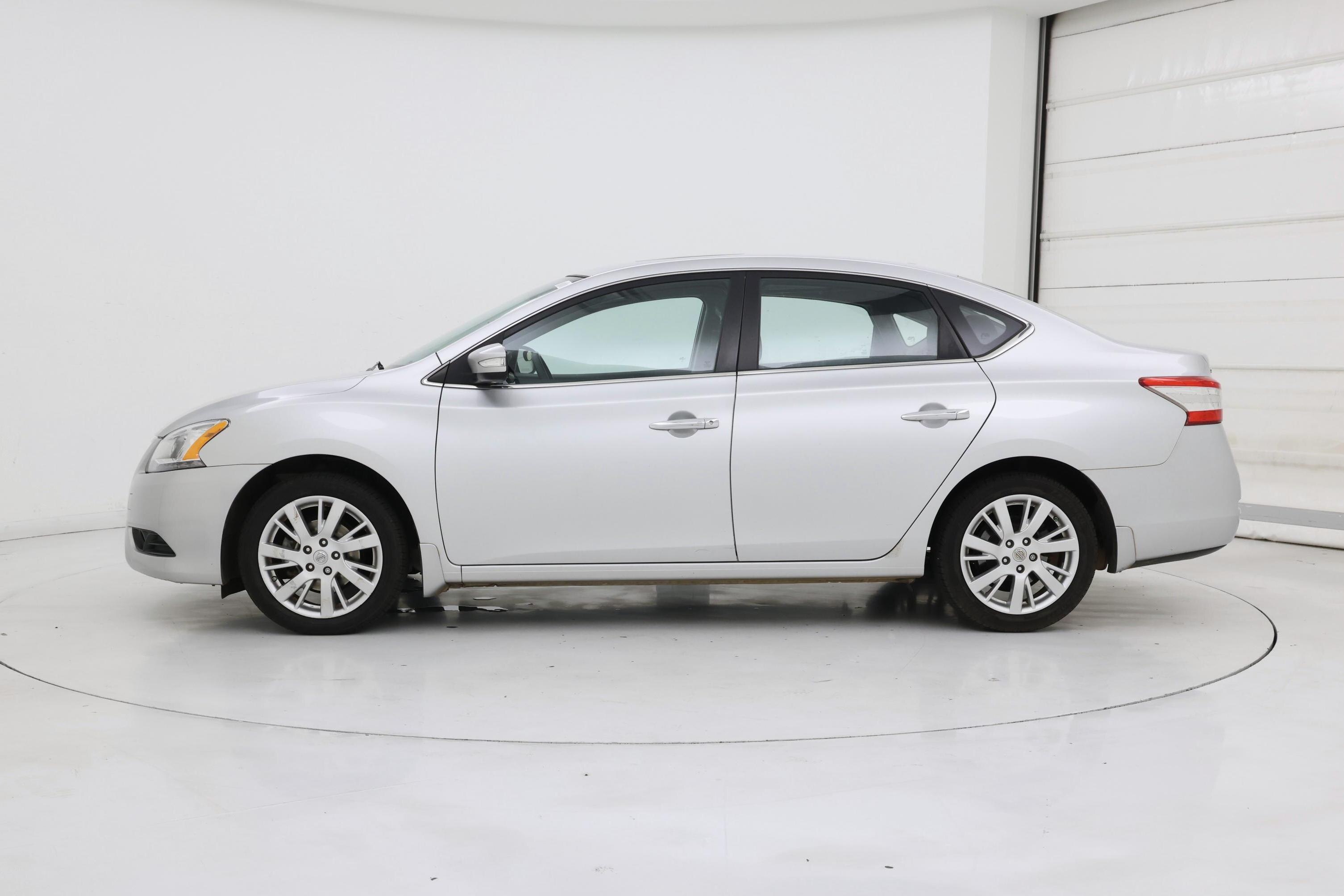 Thumbnail: 2014 Nissan Sentra - 3