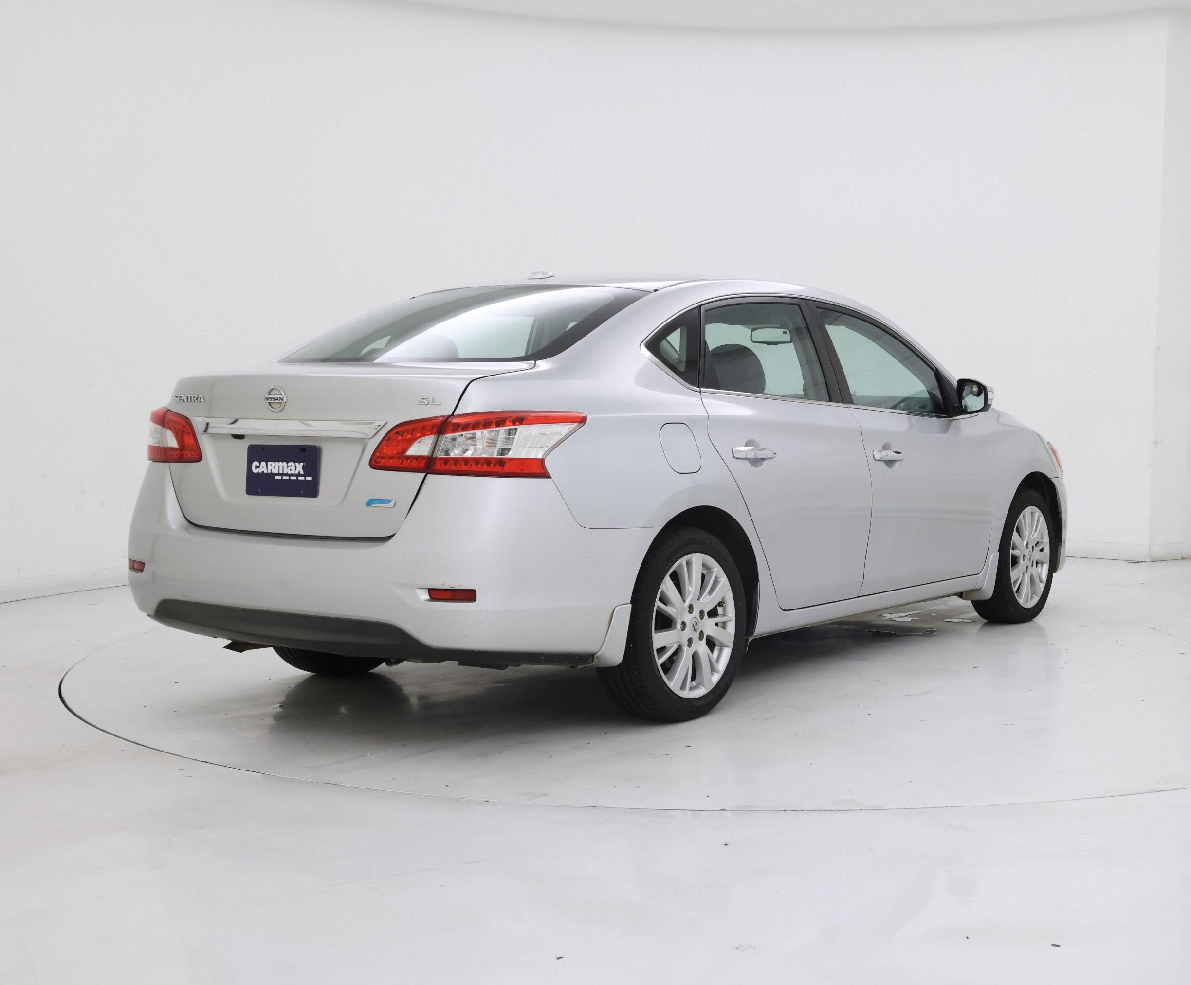 Thumbnail: 2014 Nissan Sentra - 8