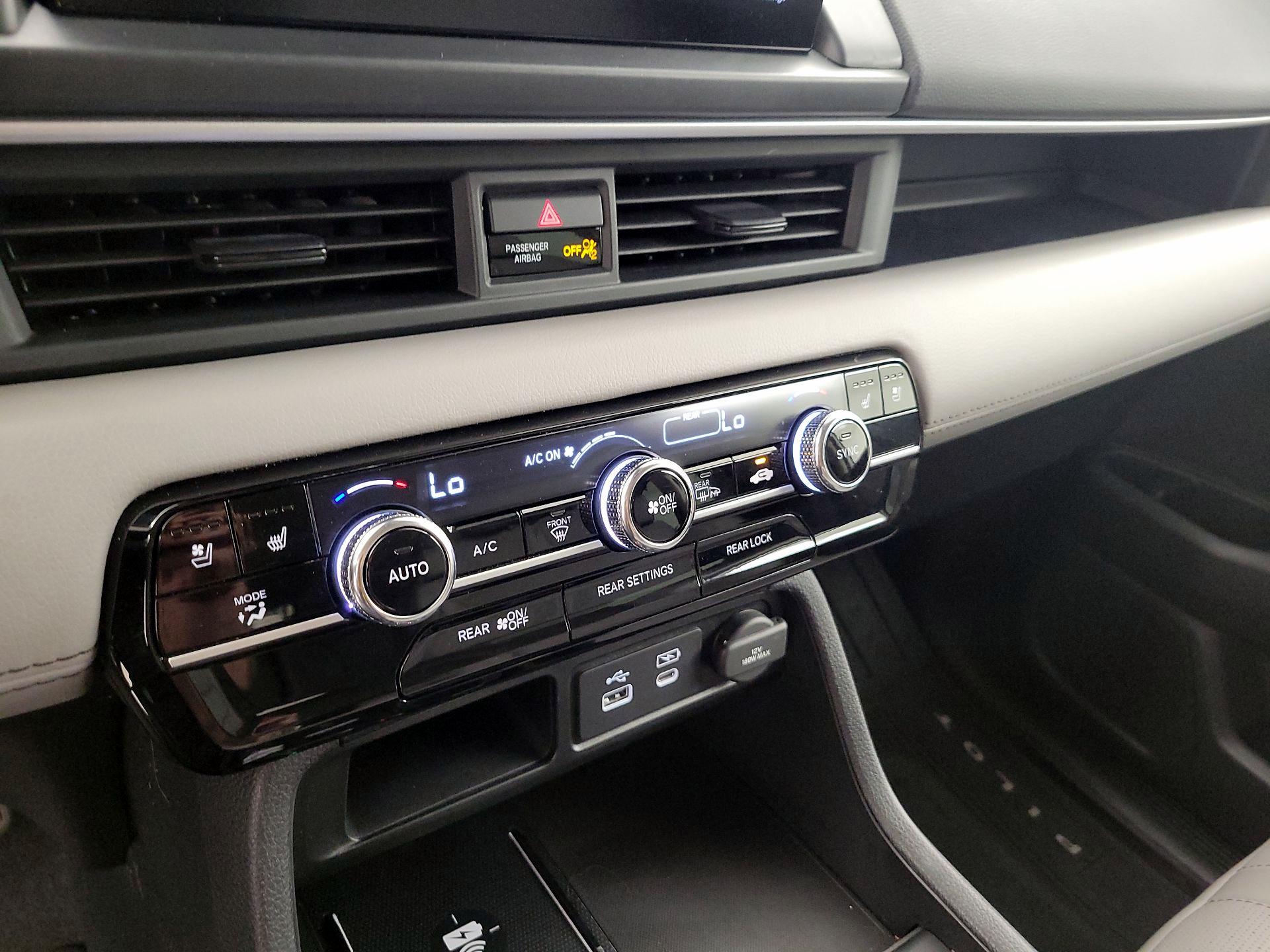 Thumbnail: 2024 Honda Pilot - 15