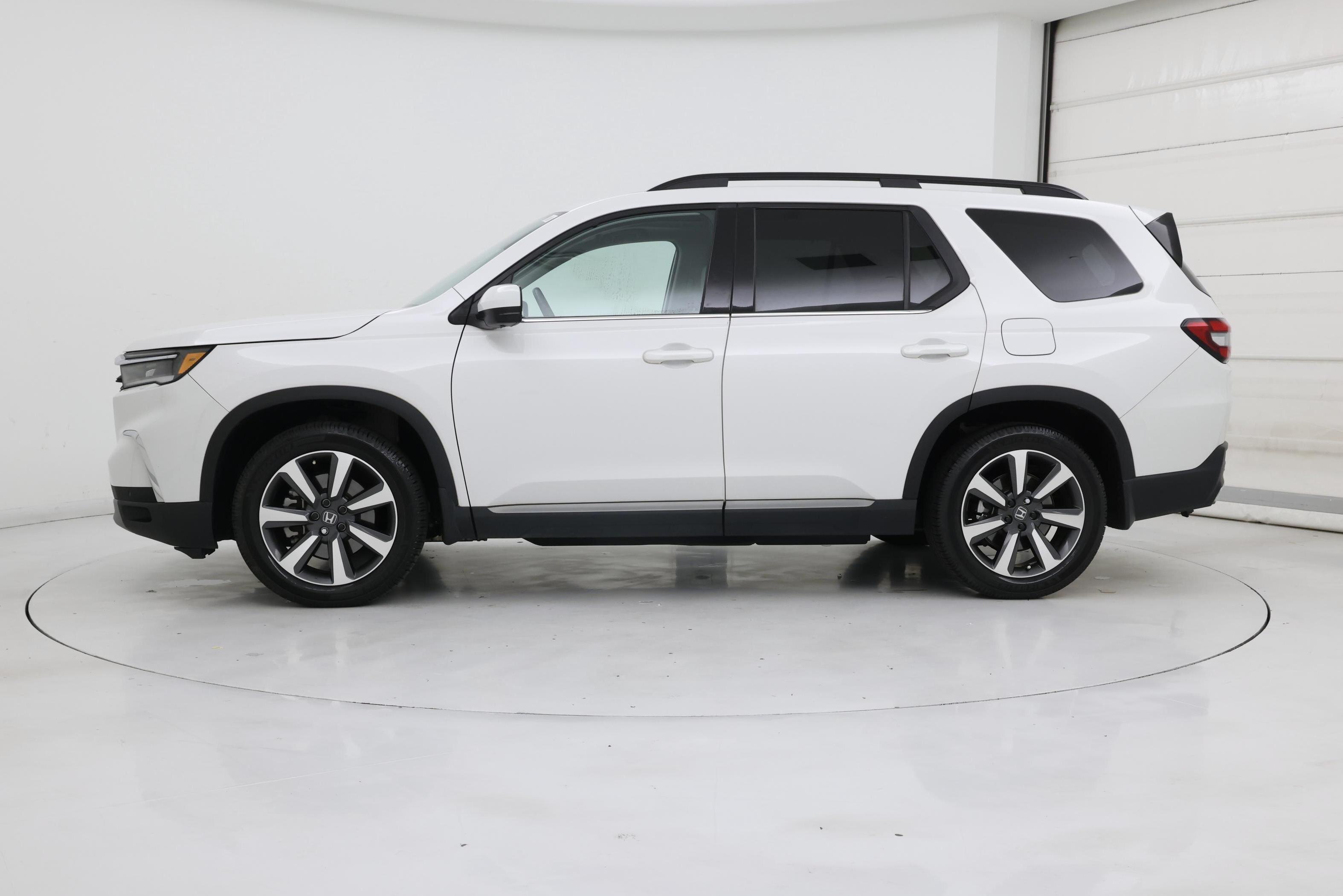 Thumbnail: 2024 Honda Pilot - 3