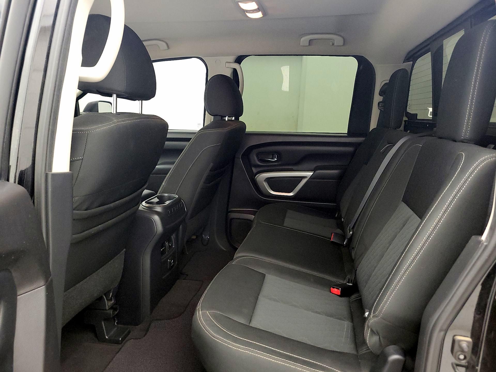 Thumbnail: 2017 Nissan Titan - 19